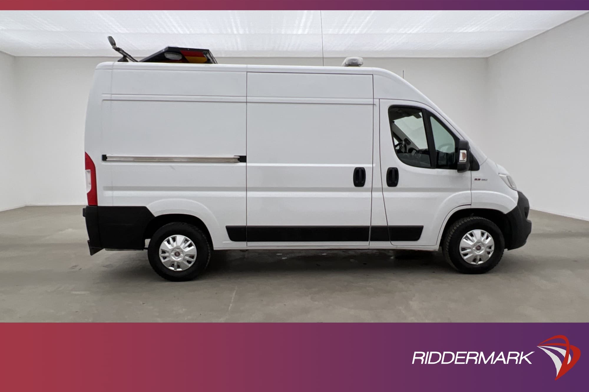Fiat Ducato L2H2 2.3 Ny-Kamrem Värmare Drag B-Kamera Moms