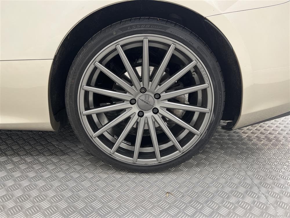 Mercedes-Benz E 220 d Coupé 194hk AMG D-värm Pano Skinn Naviinteriör