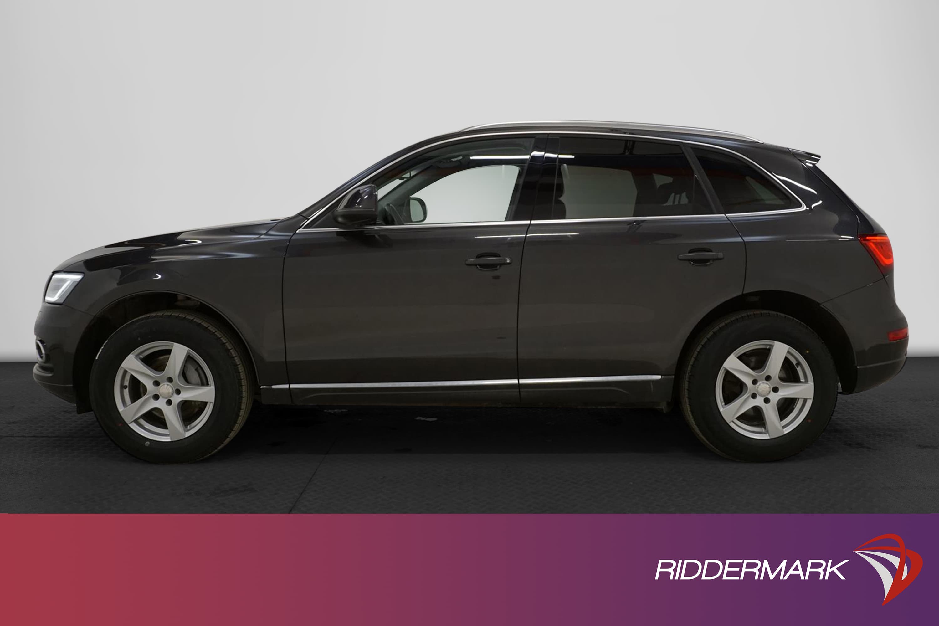 Audi Q5 2.0 TDI Quattro Design D-Värm Pano Skinn Navi Drag