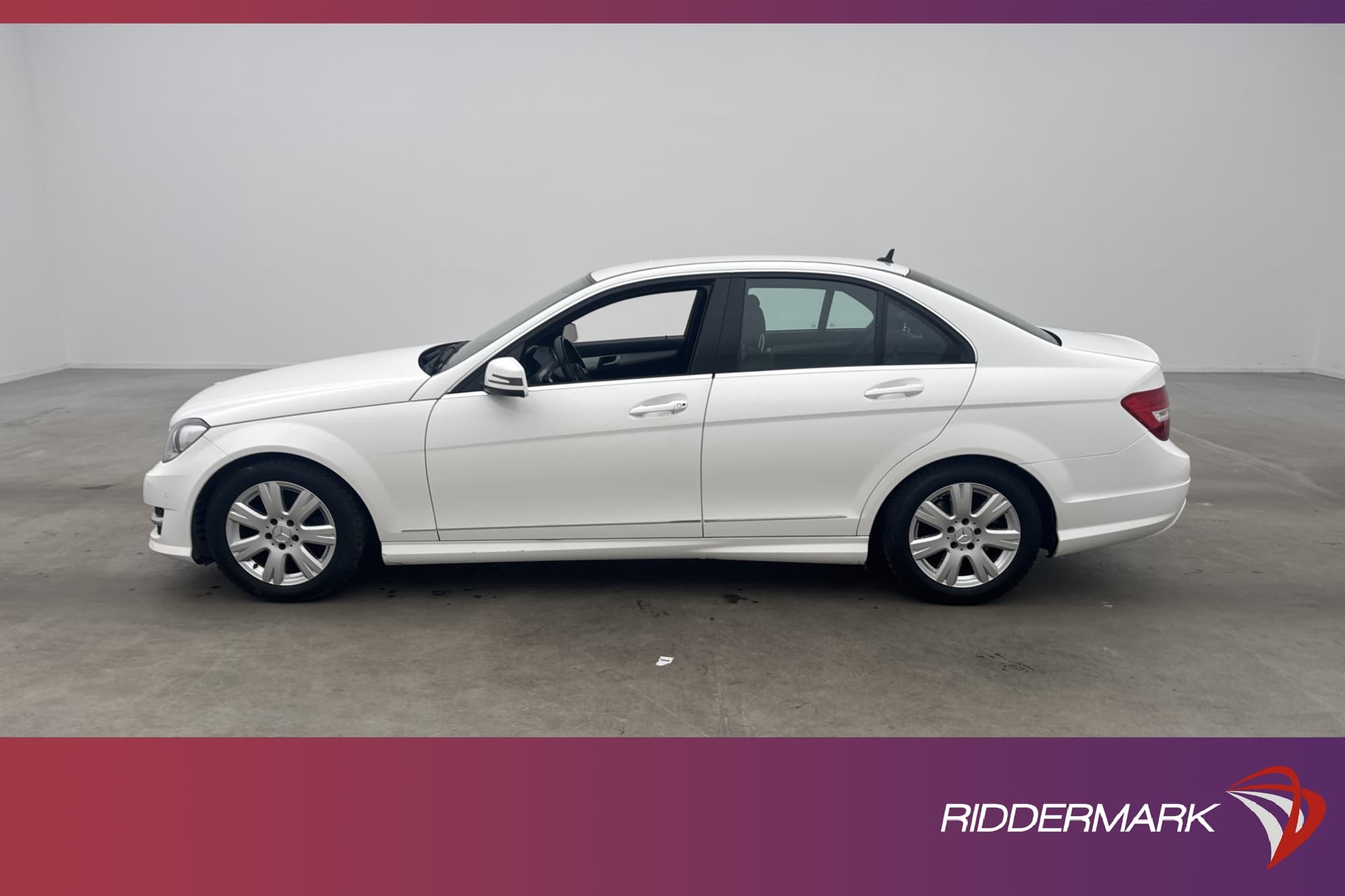 Mercedes-Benz C 180 156hk