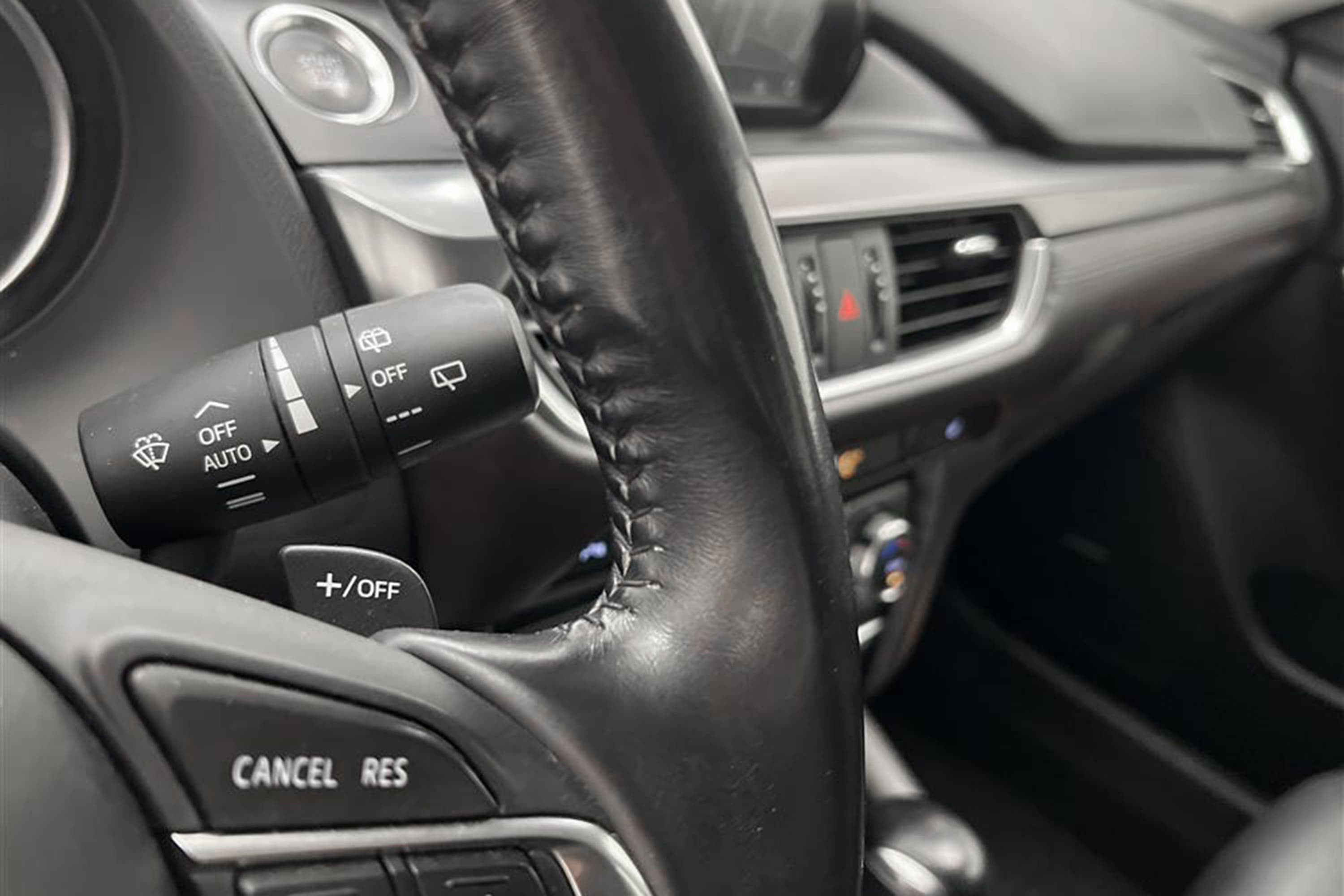 Mazda 6 Kombi 2.2 AWD 175hk Optimum BOSE Kamera Värmare Naviinteriör
