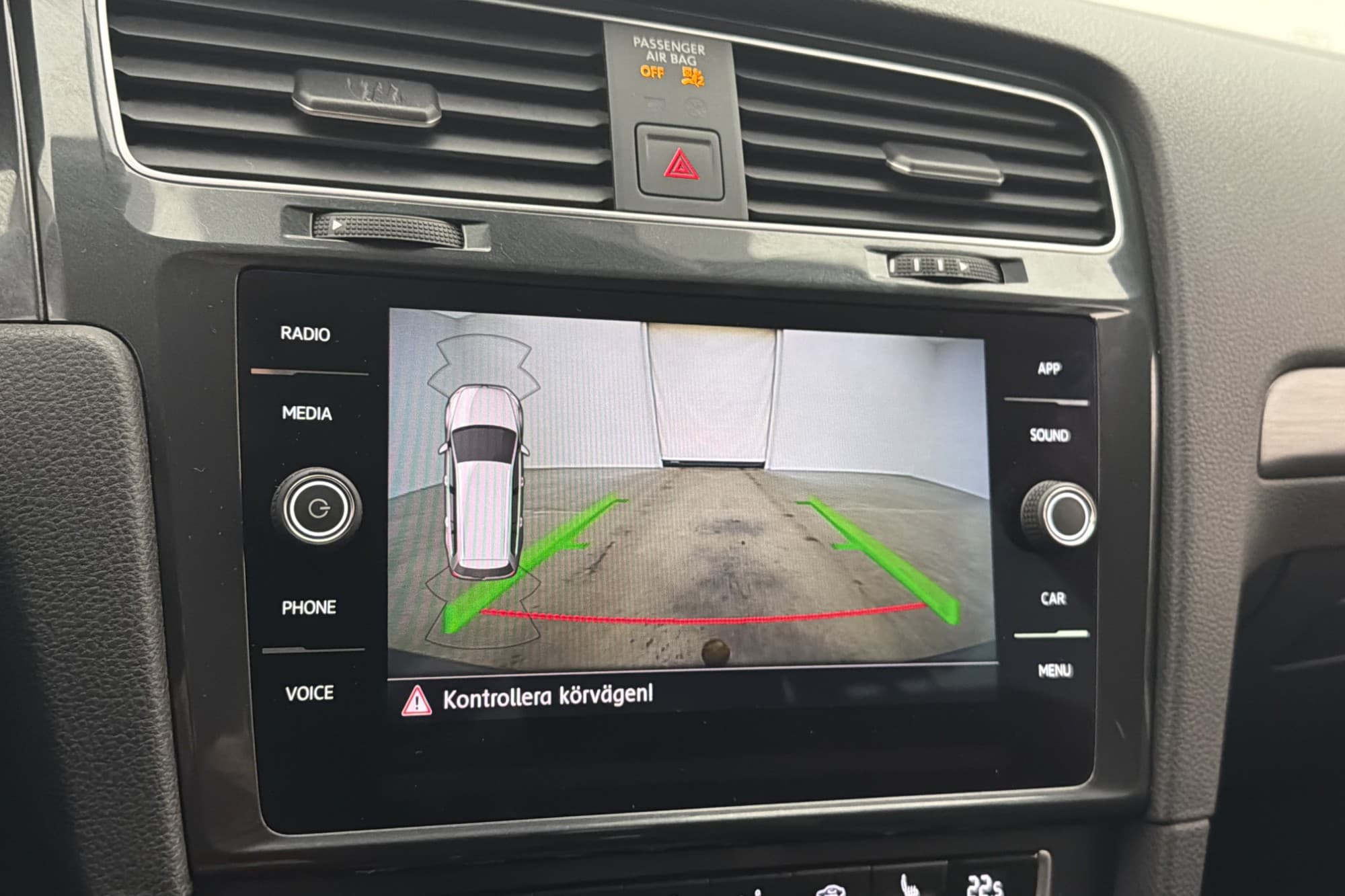 Volkswagen Golf SC 1.5 TGI 130hk Värmare Drag Kamera CarPlay