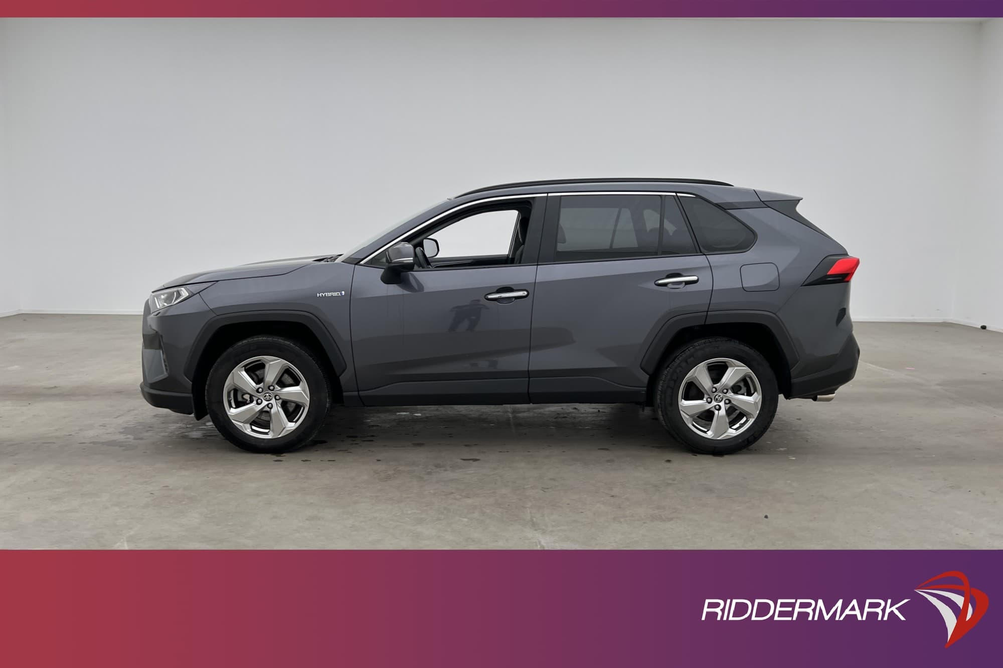 Toyota RAV4 Hybrid AWD 222hk