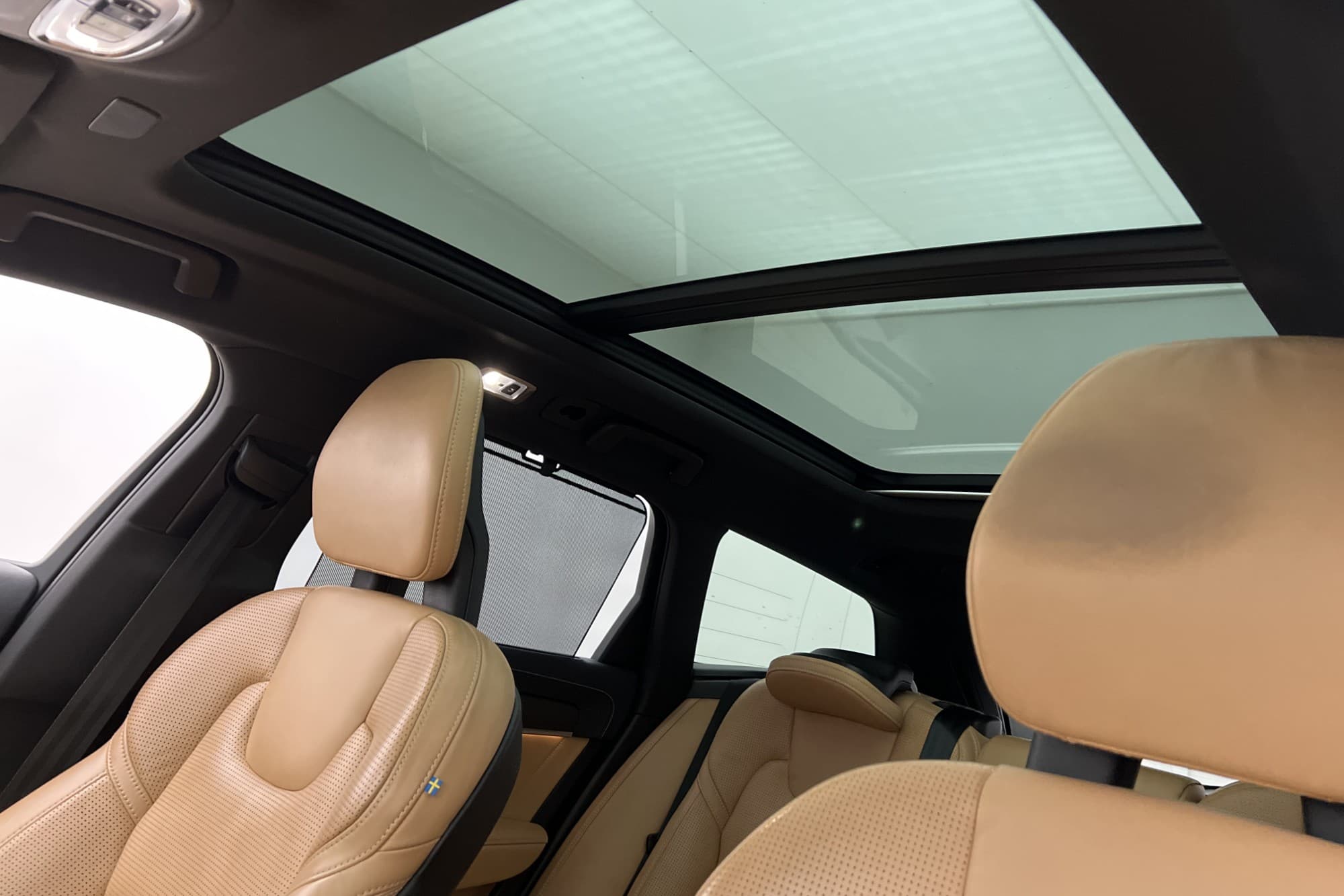 Volvo V90 Cross Country D4 AWD Pro B&W Pano HUD Skinn Drag