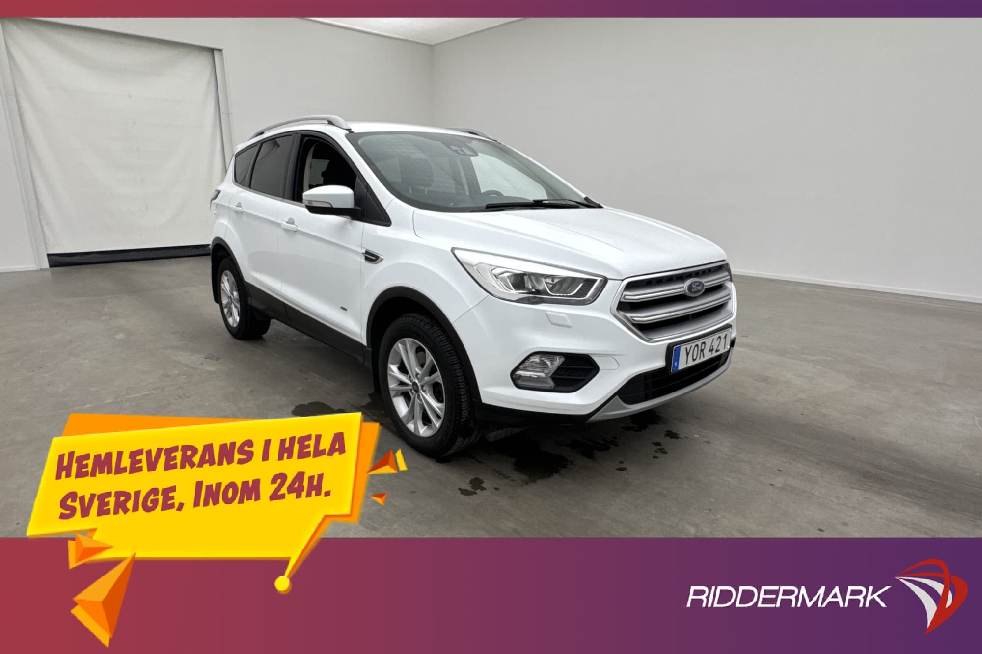 Ford Kuga AWD 176hk Titanium Sony Kamera CarPlay Halvskinn