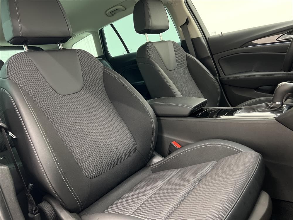 Opel Insignia 174hk Navi Backkamera Carplay Drag 0,43l/milinteriör