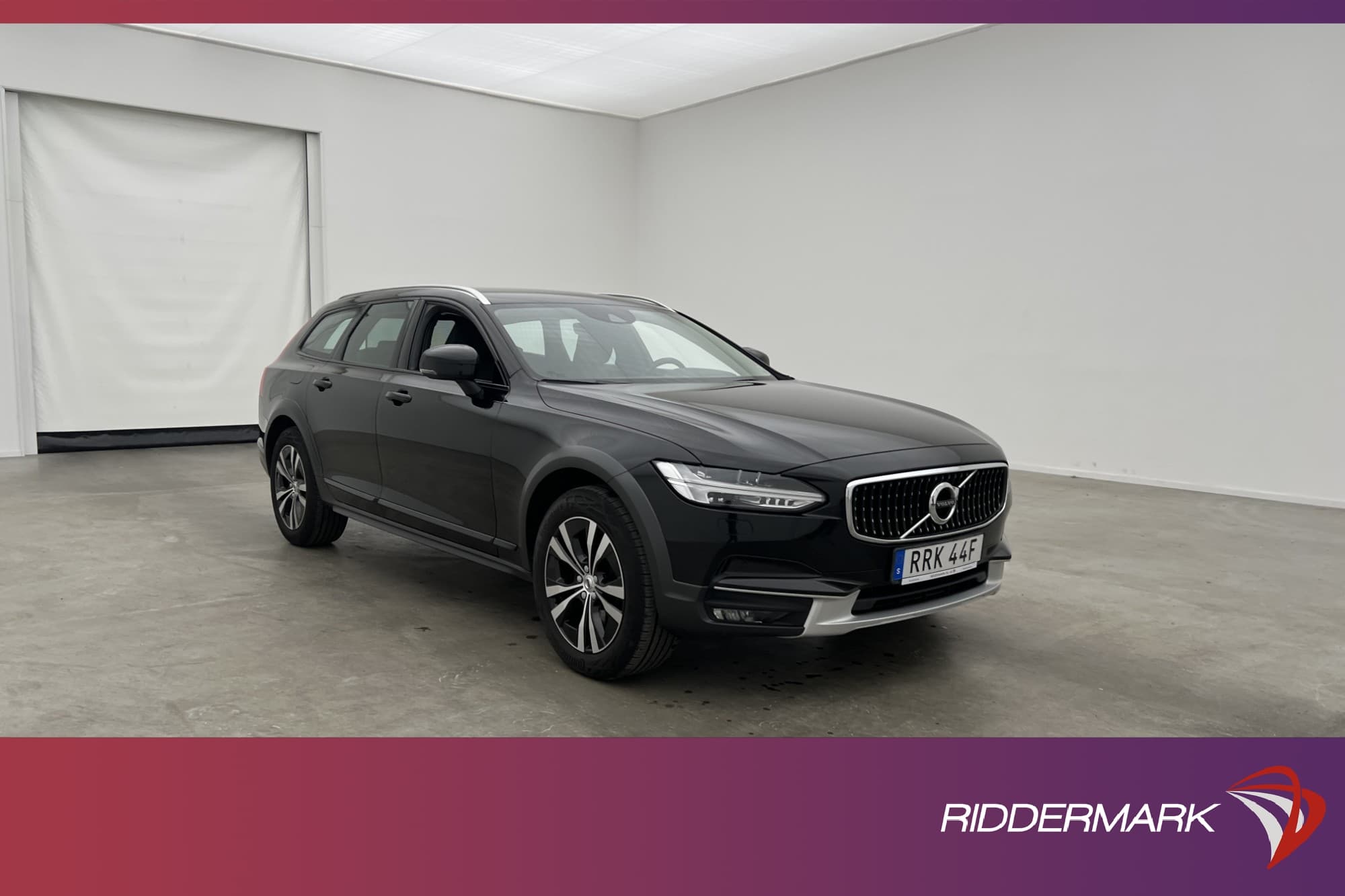 Volvo V90 Cross Country D4 AWD
