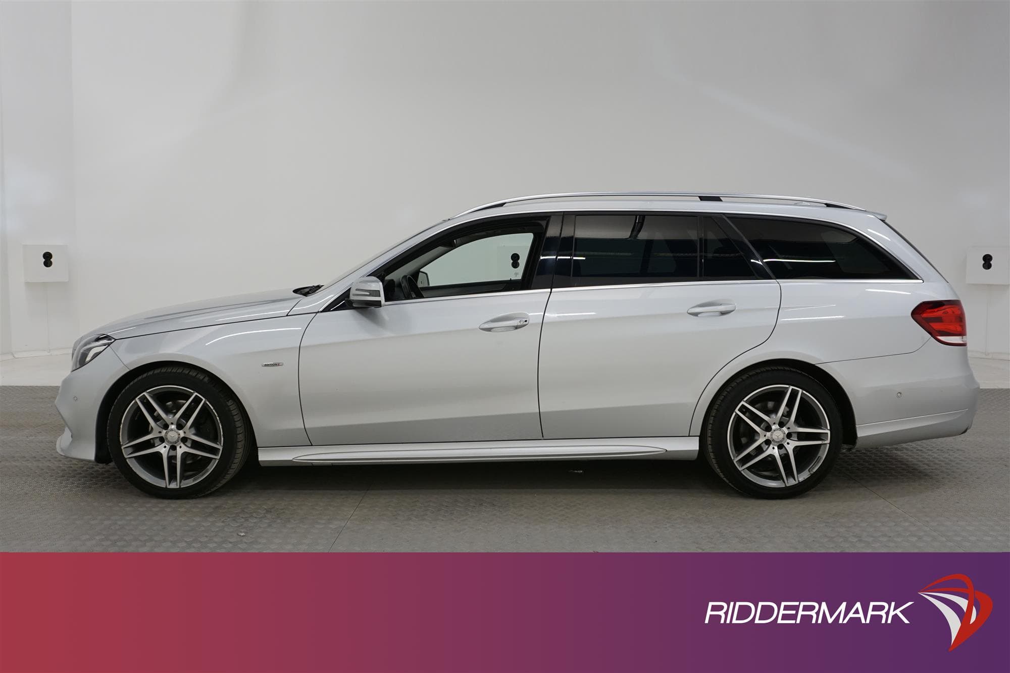 Mercedes-Benz E 220 T 170hk 4MATIC AMG Pano B-kamera Navi