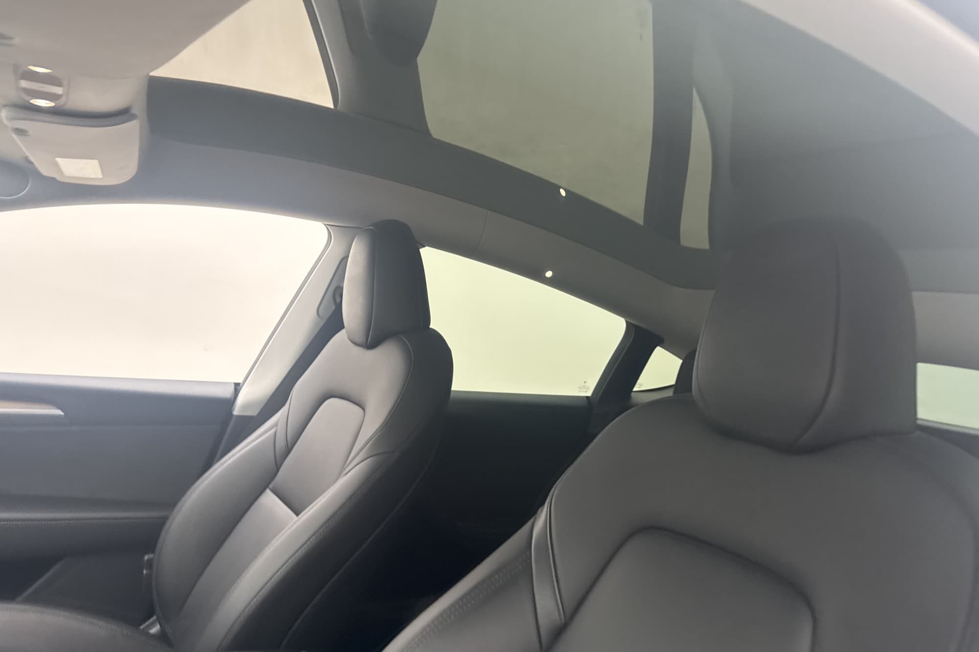 Tesla Model Y Performance AWD Svensksåld Autopilot Panorama