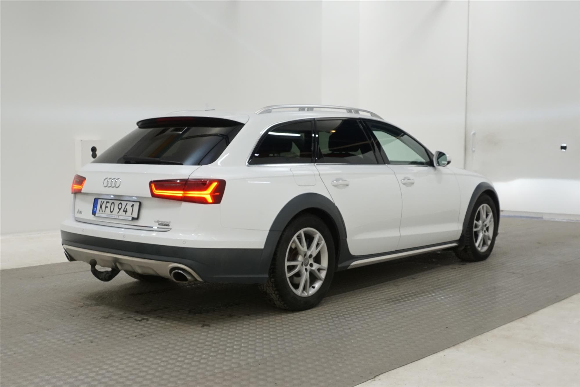 Audi A6 Allroad 3.0 TDI V6 218hk Q  Drag Halvskinn 0,56L/mil