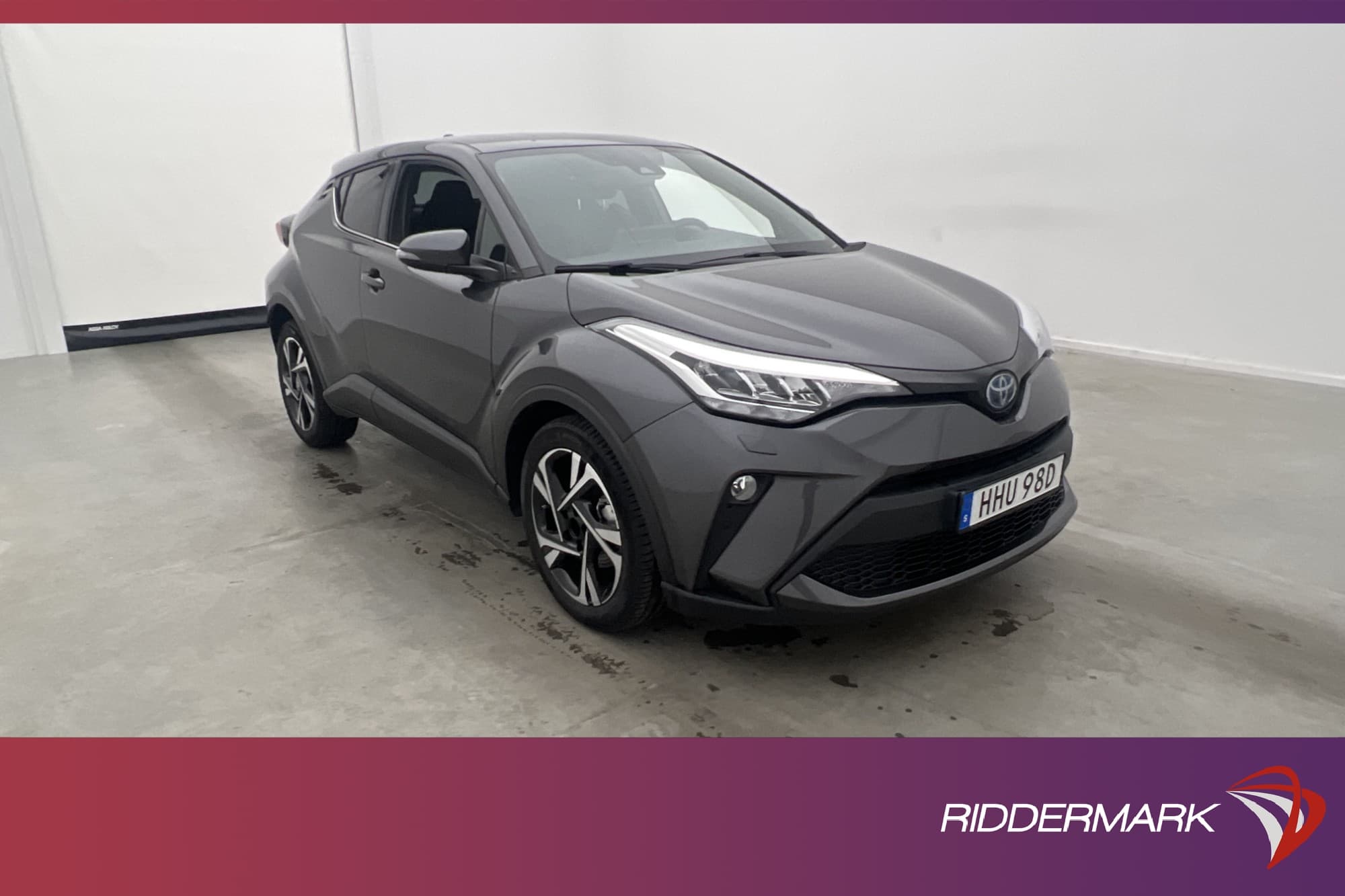 Toyota C-HR Hybrid 122hk