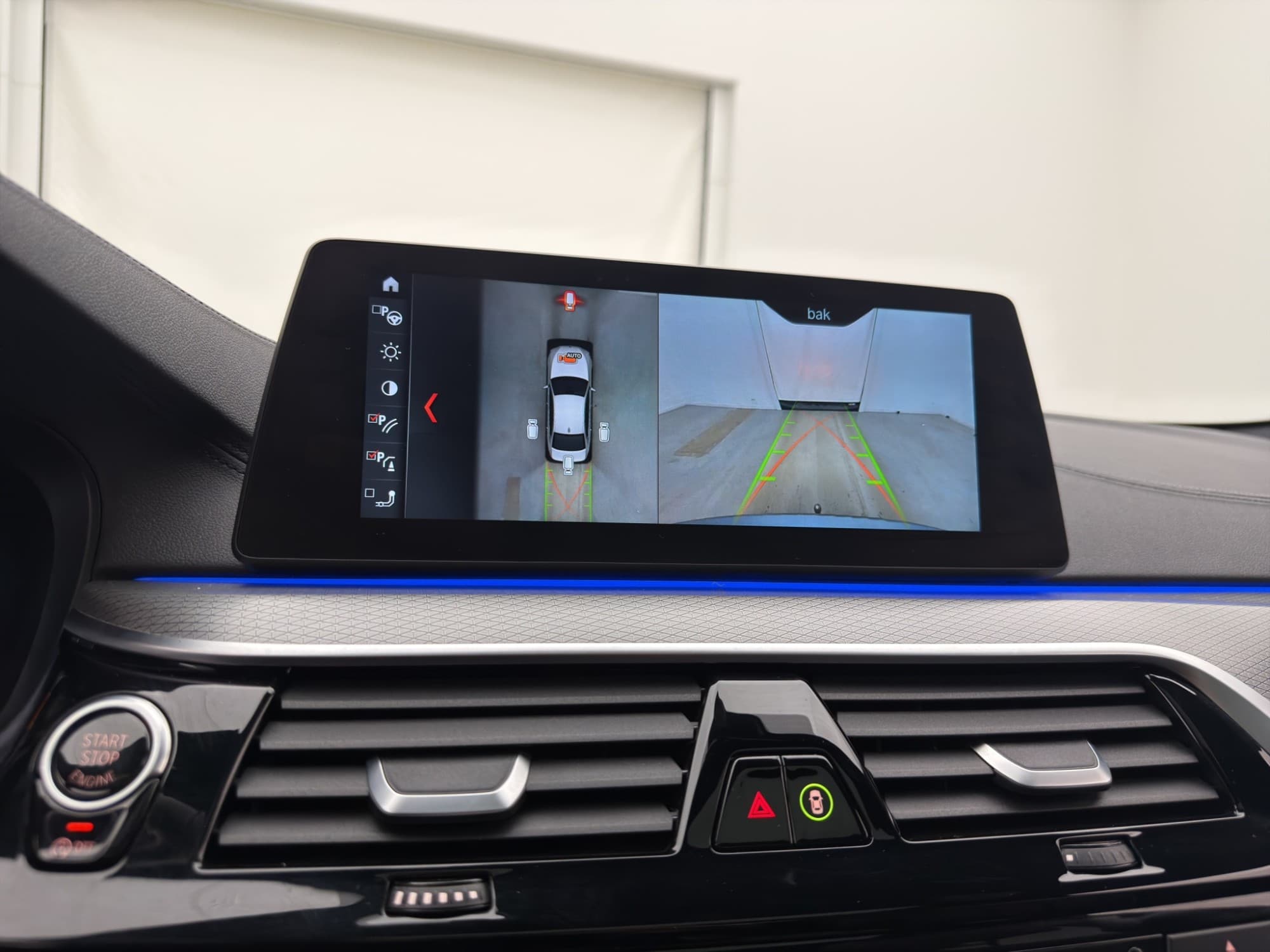 BMW M550I 462hk xDrive 360° HUD Soft-Close H/K 360° Taklucka