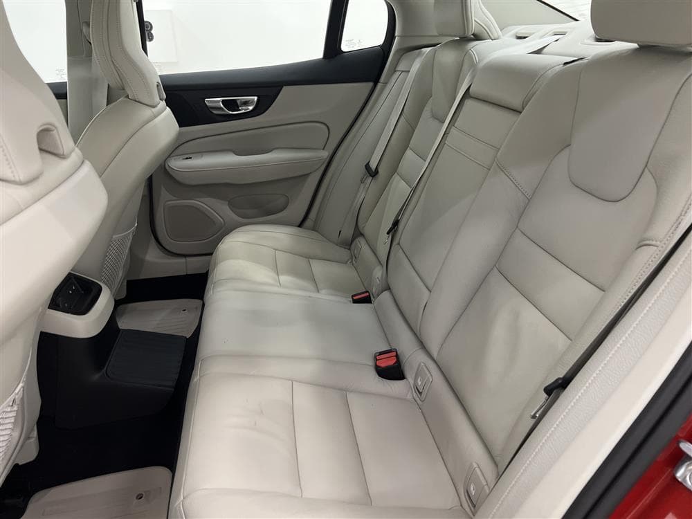 Volvo S60 T8 AWD TwEn 392hk Inscription Backkamera Skinninteriör