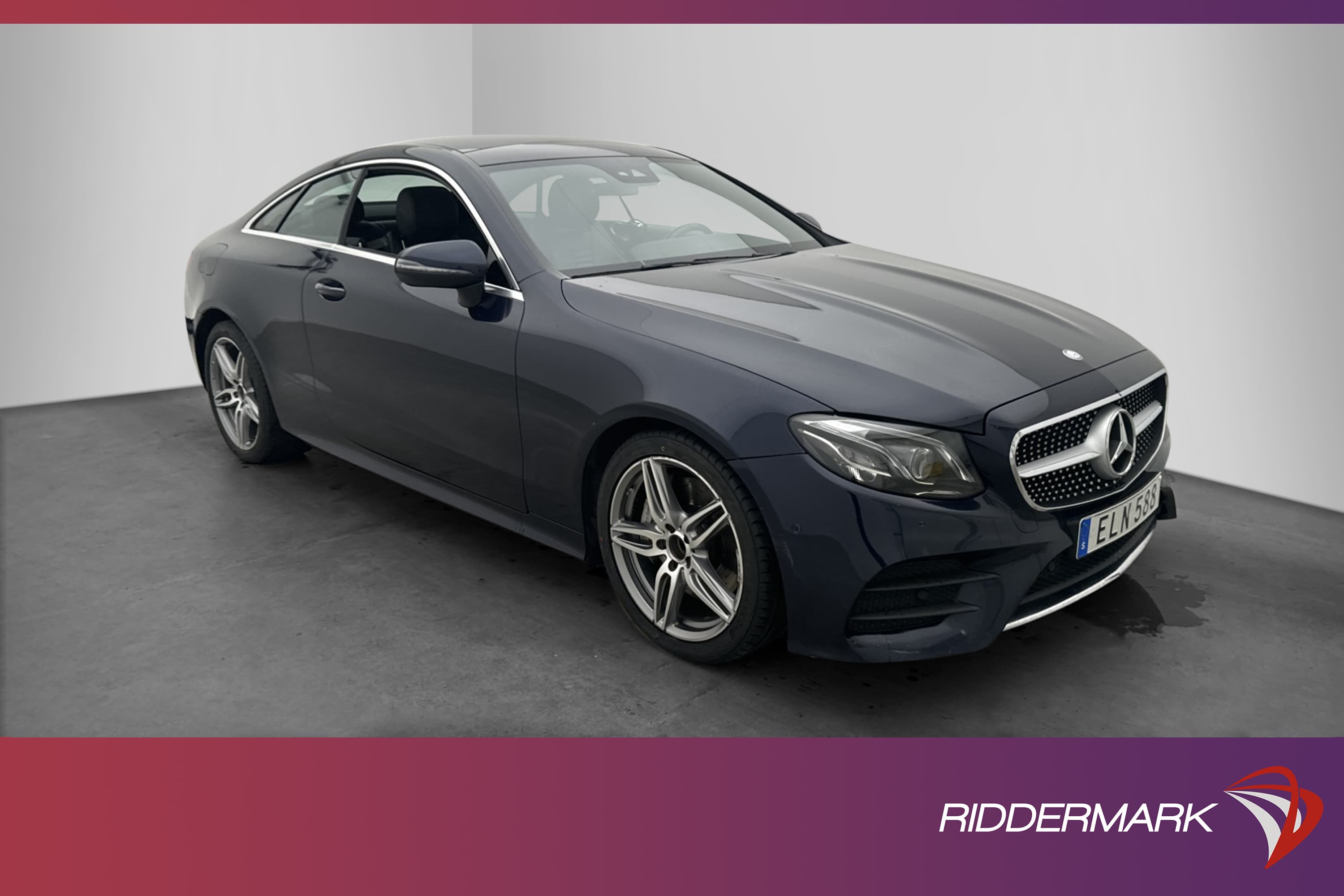 Mercedes-Benz E 300 Coupé AMG Navi Pano P-värm Kamera Skinn