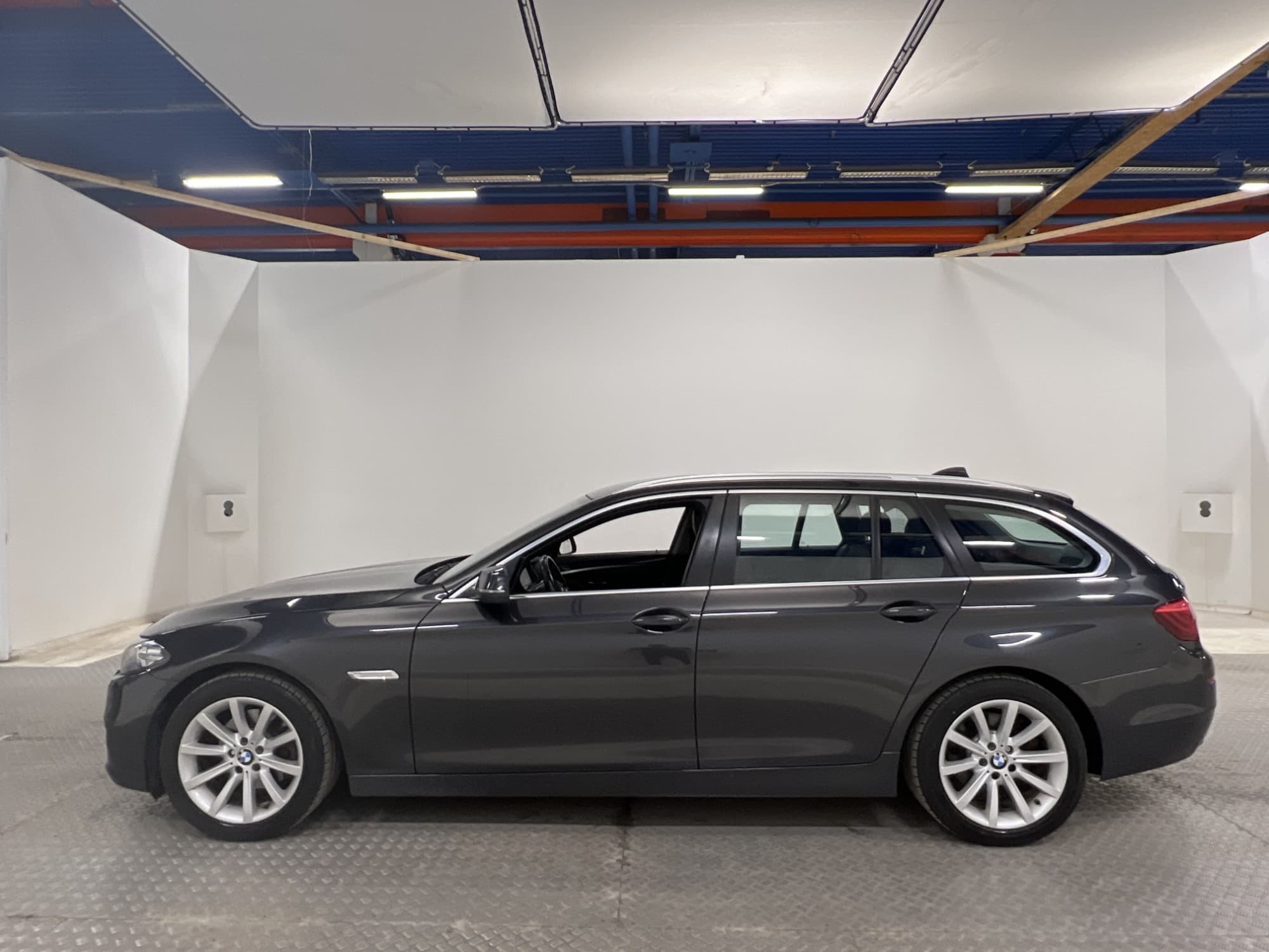 BMW 520d xDrive 190hk