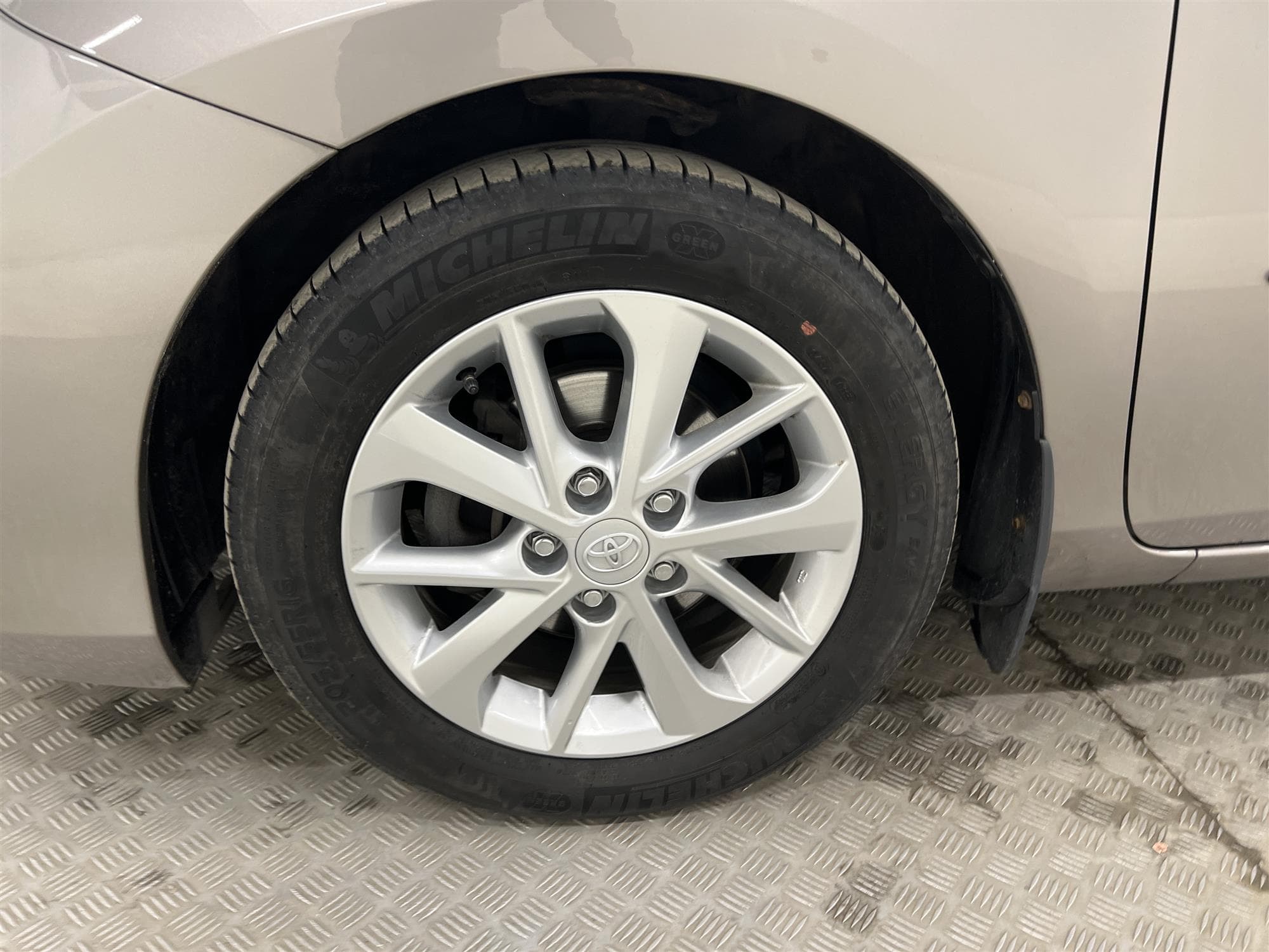 Toyota Auris 1.6 132hk  2 Brukare Backkamera 0,48L/mil