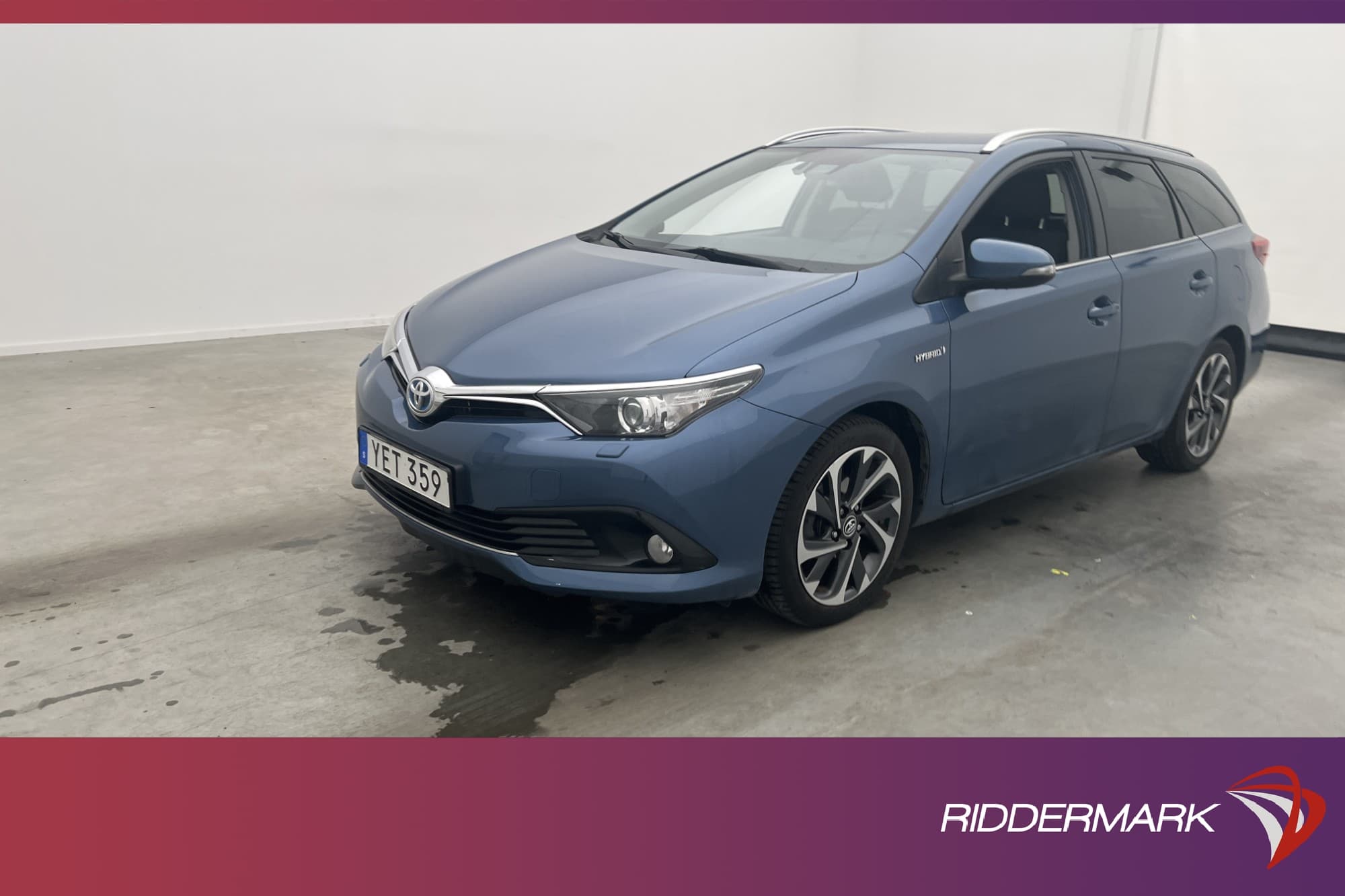 Toyota Auris Touring Sports Hybrid 136hk