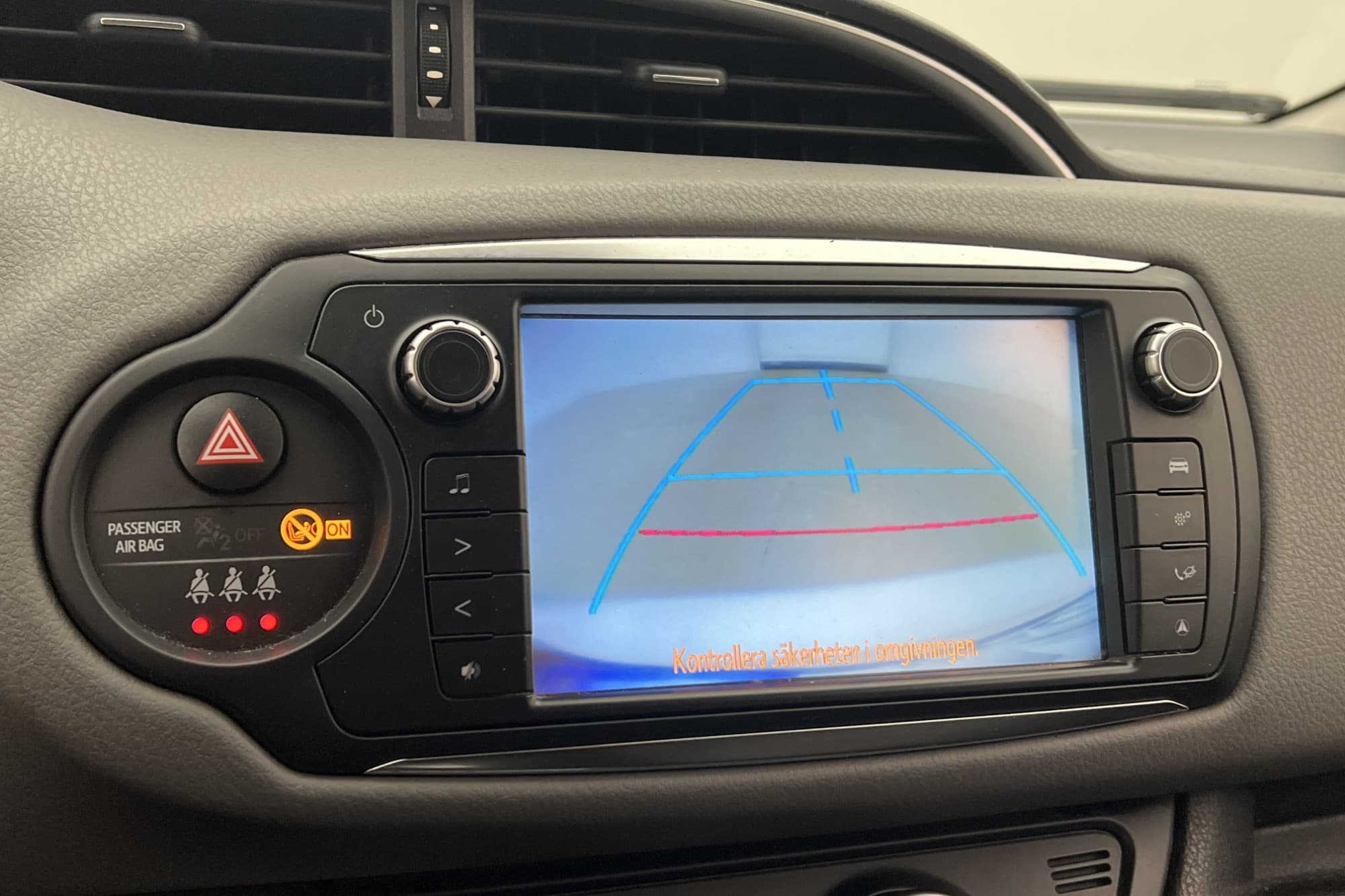 Toyota Yaris 99hk Active Kamera Farthållare Bluetooth