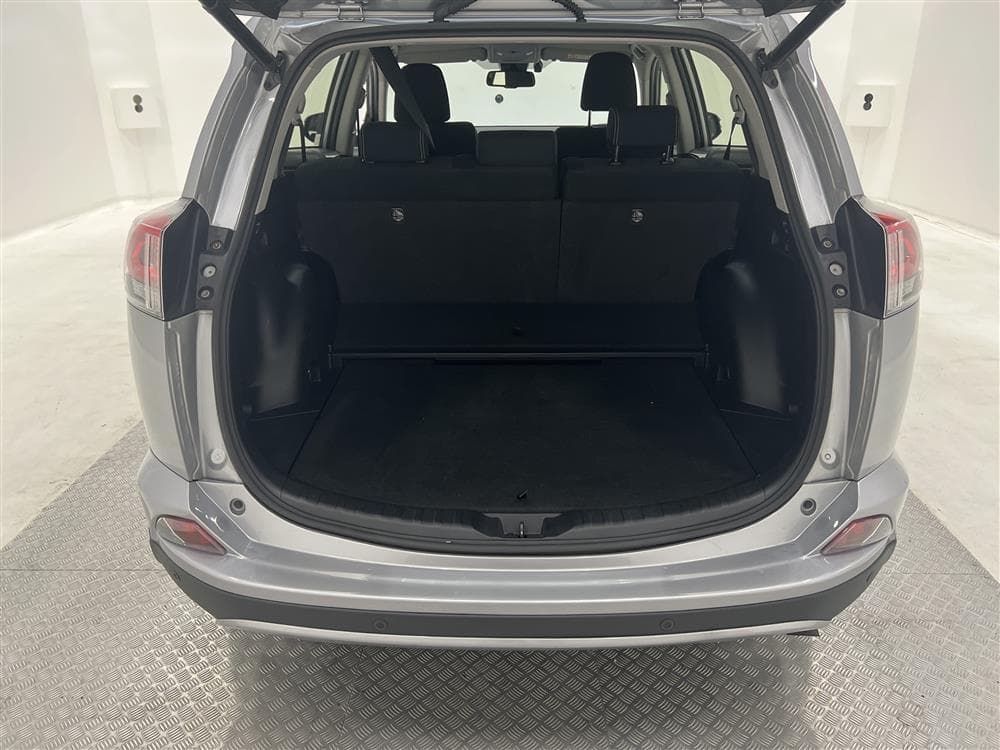 Toyota RAV4 2.5 HSD 197hk AWD Backkamera 2 Brukare 0,49L/milinteriör