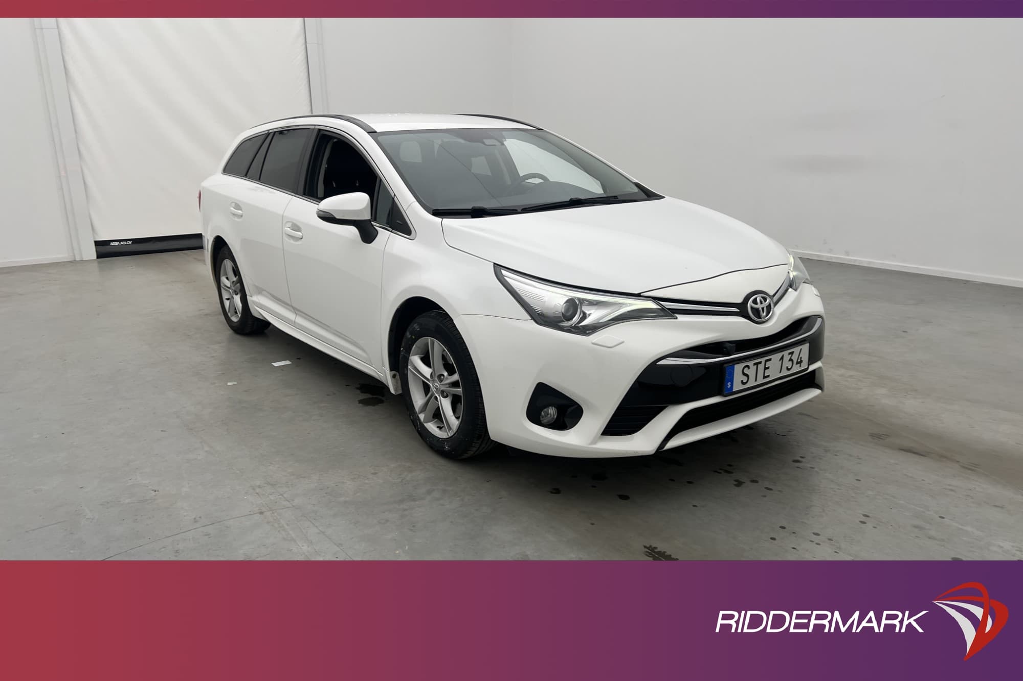 Toyota Avensis Valvematic 147hk