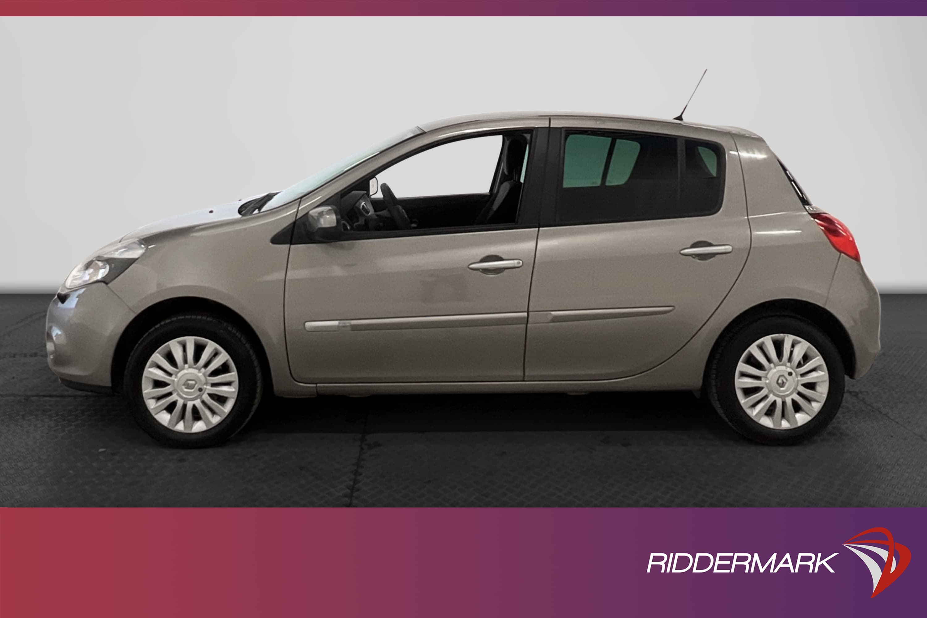 Renault Clio 1.2 75hk