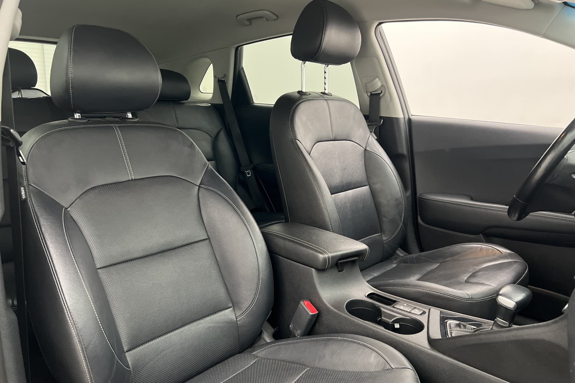 Kia Niro Hybrid 141hk Advance Plus 2 Kamera Navigation Skinn