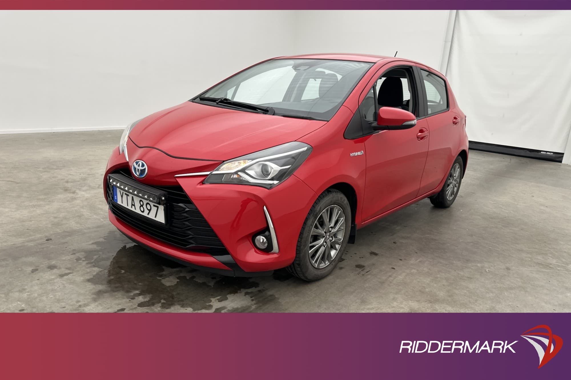 Toyota Yaris Hybrid 101hk