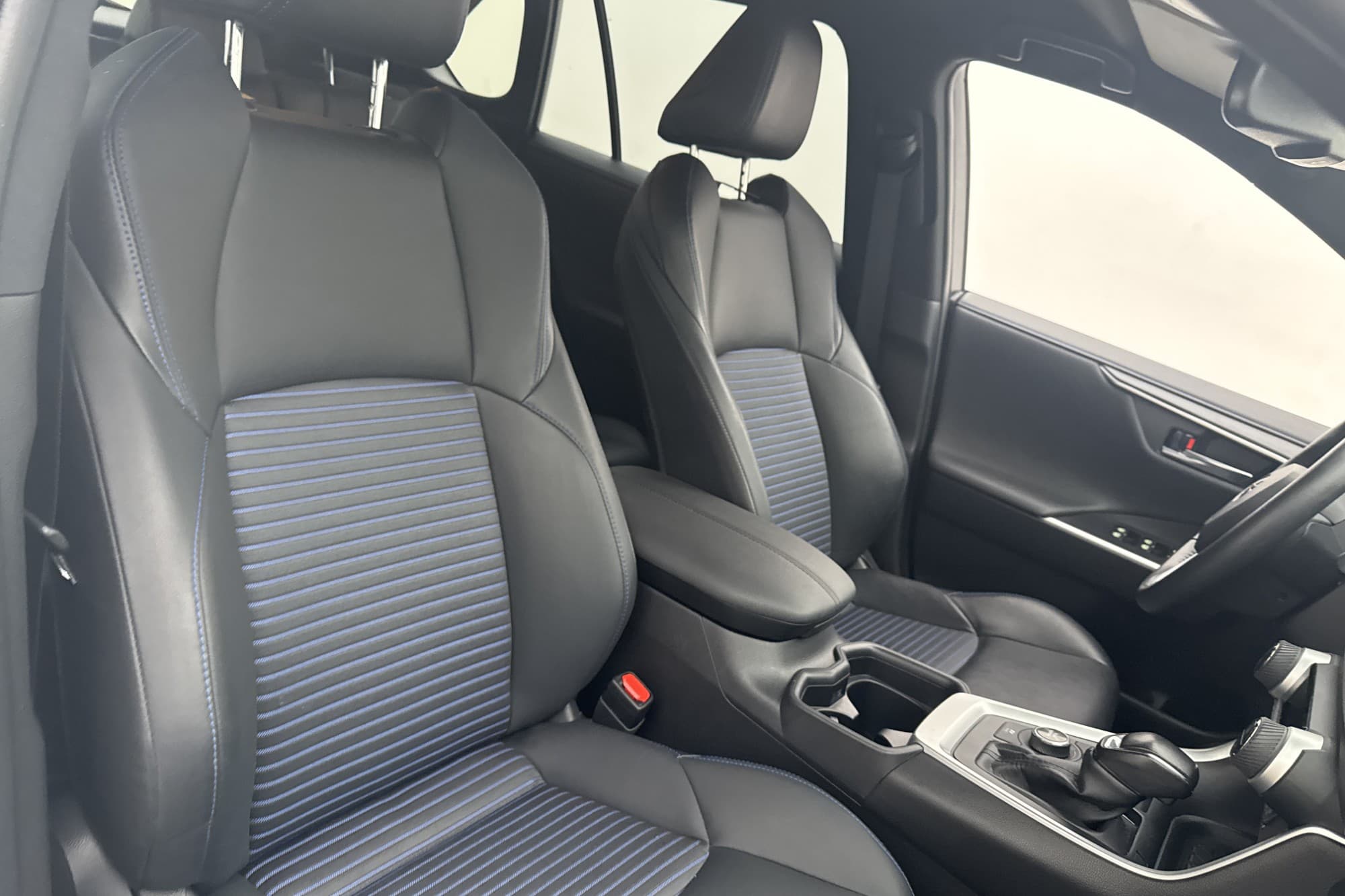 Toyota RAV4 Hybrid AWD Style Kamera Rattvärme Adaptiv-fart