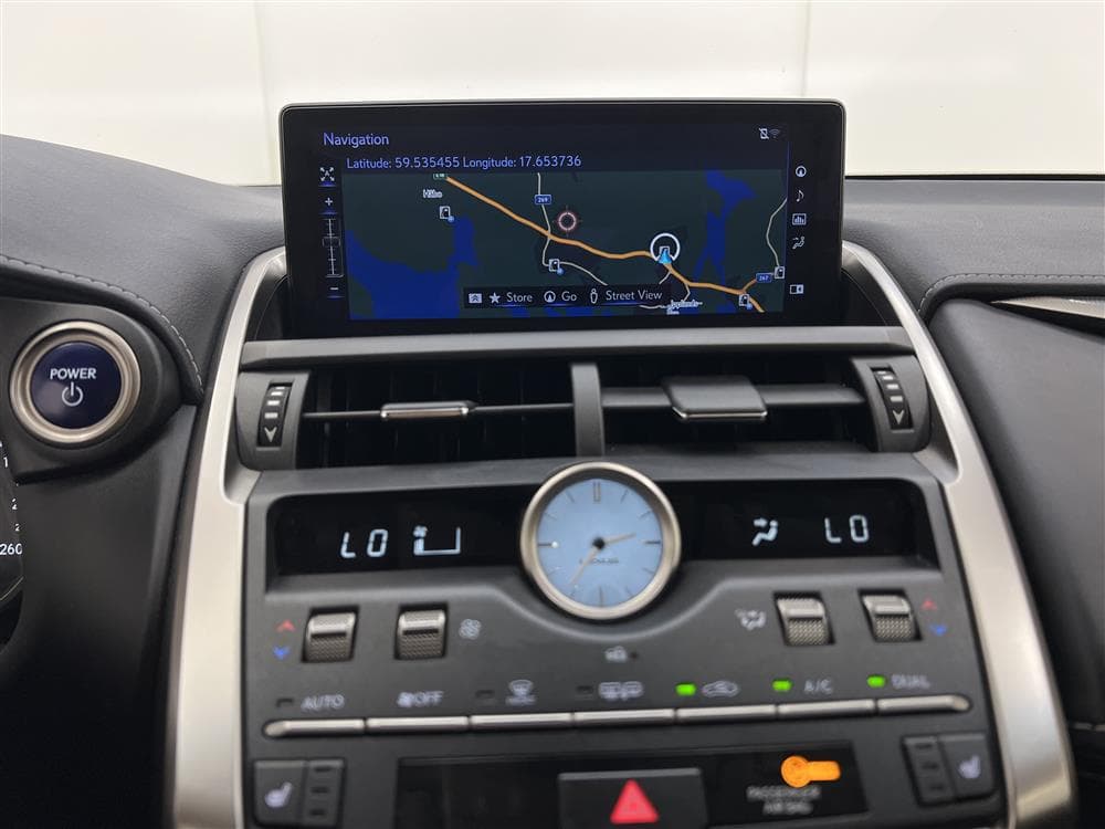 Lexus NX 300h 197hk AWD Executive Skinn B-Kam Navi 0,59l/milinteriör