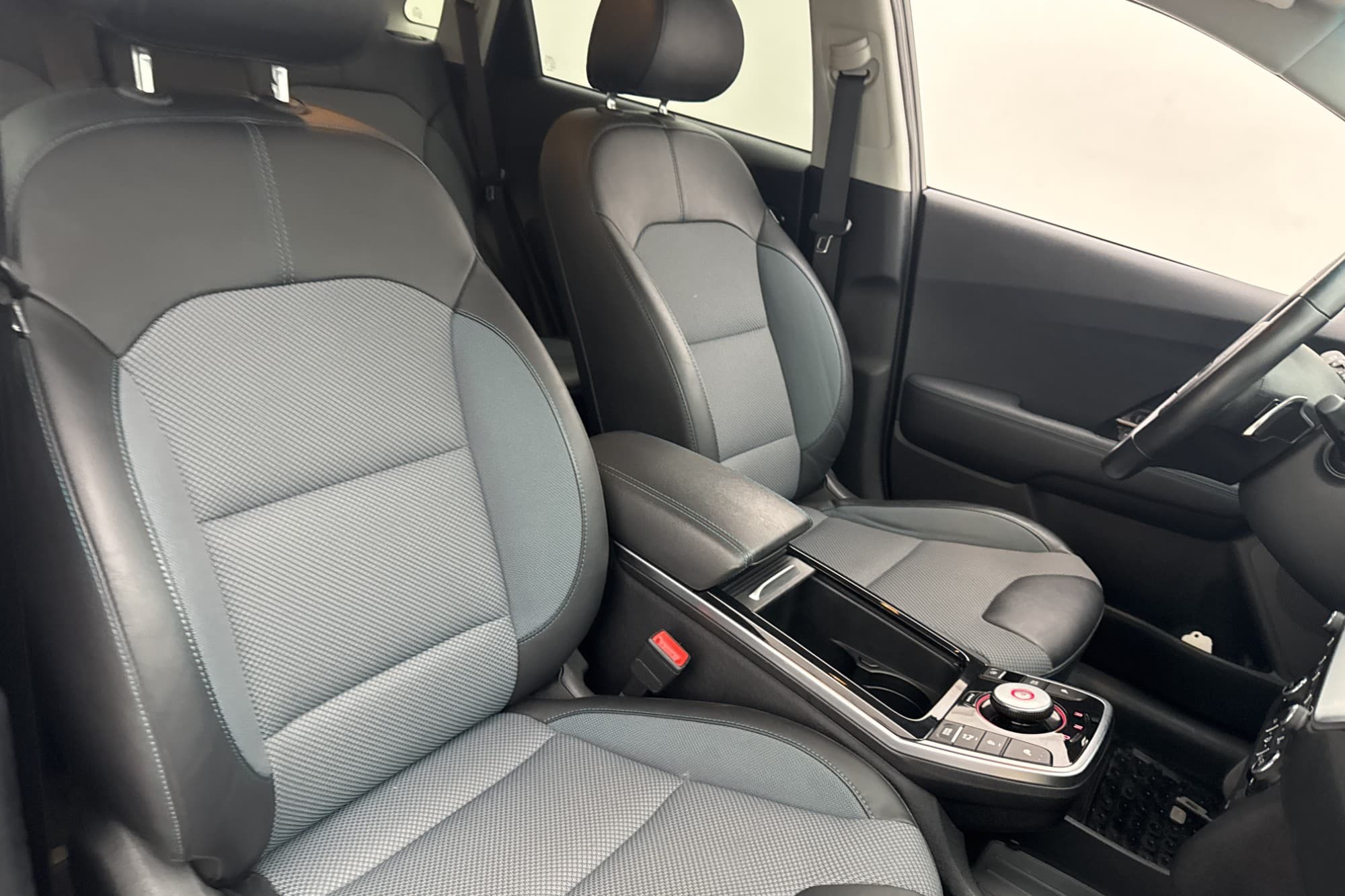 Kia e-Niro 64 kWh 204hk Advance Kamera Navigation Rattvärme