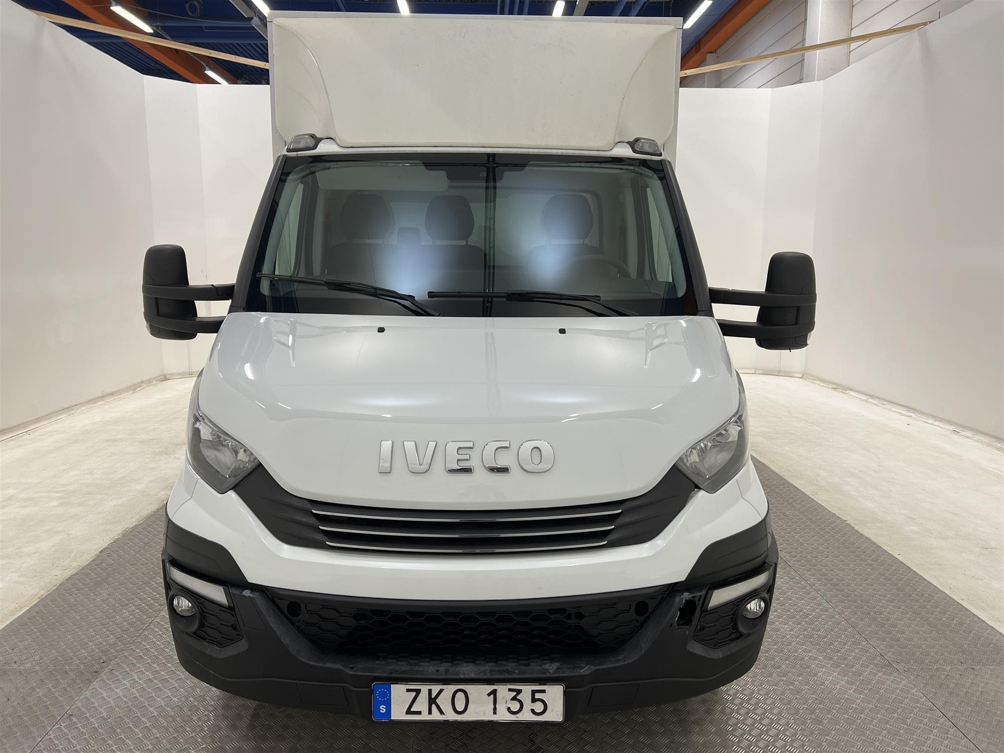 Iveco Daily 2.3JTD Automat Eu6 Bakgavel Värmare Moms