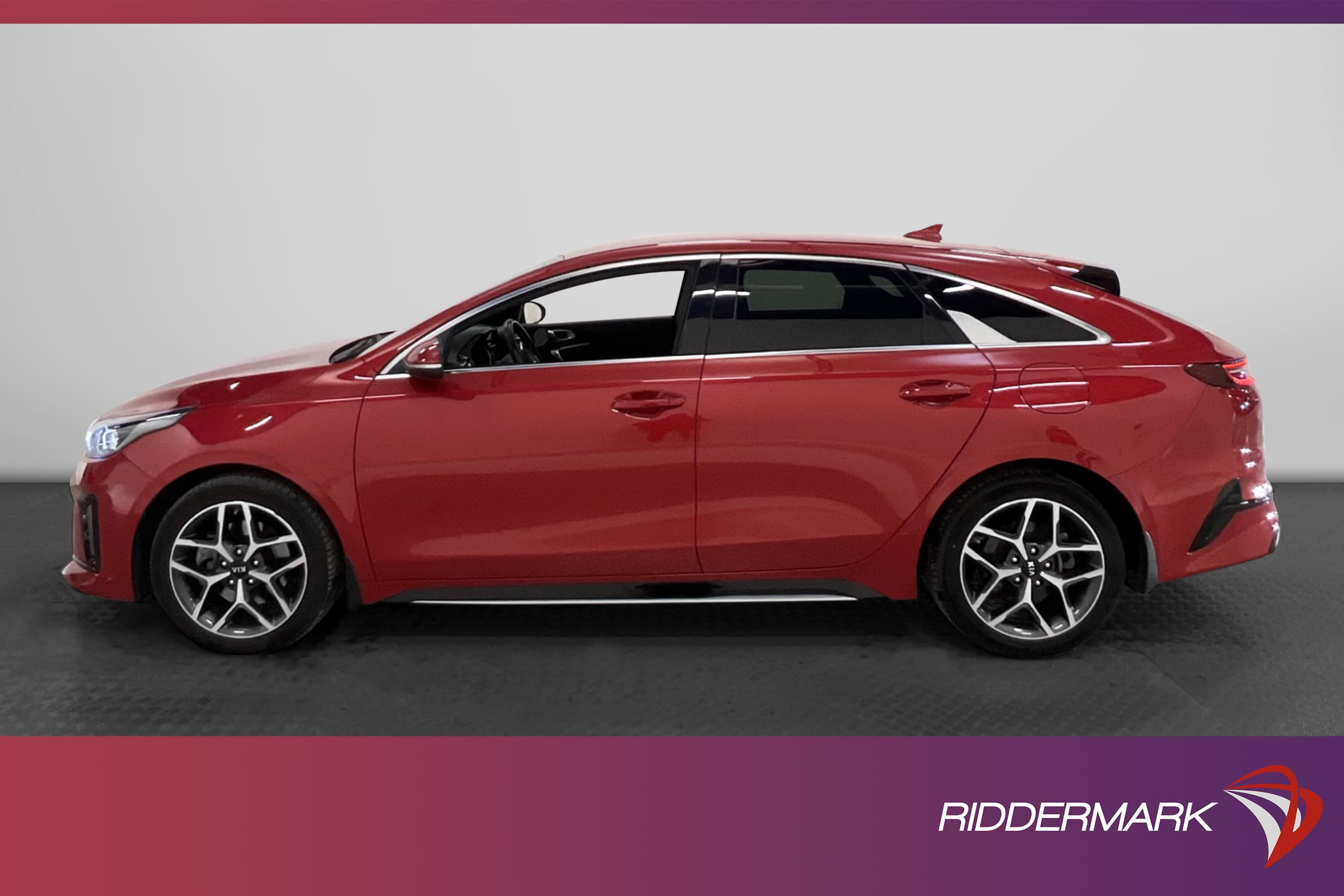 Kia ProCeed 1.4 T-GDI GT-Line Navi B-kamera CarPlay 140hk