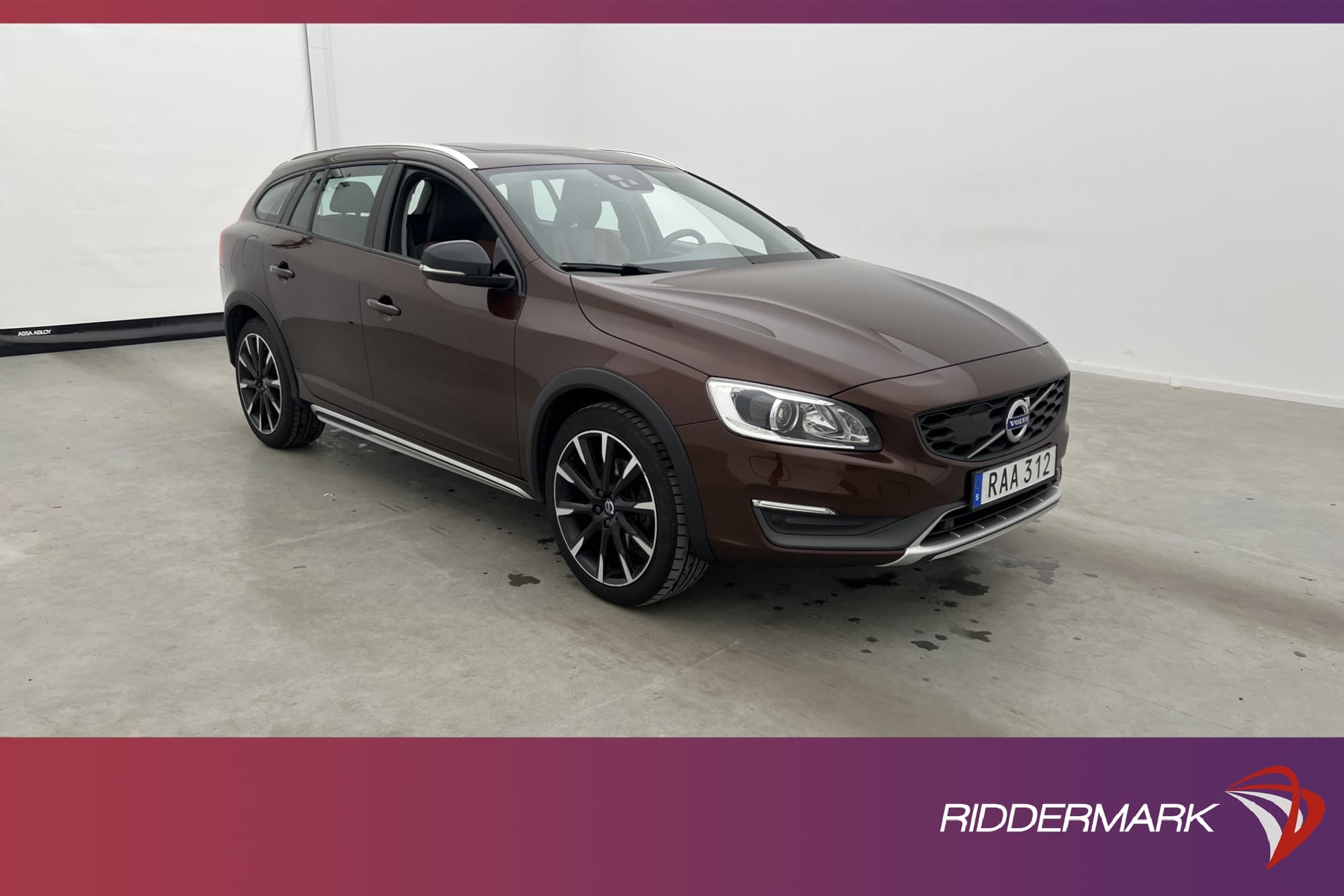 Volvo V60 Cross Country D4 AWD 190hk
