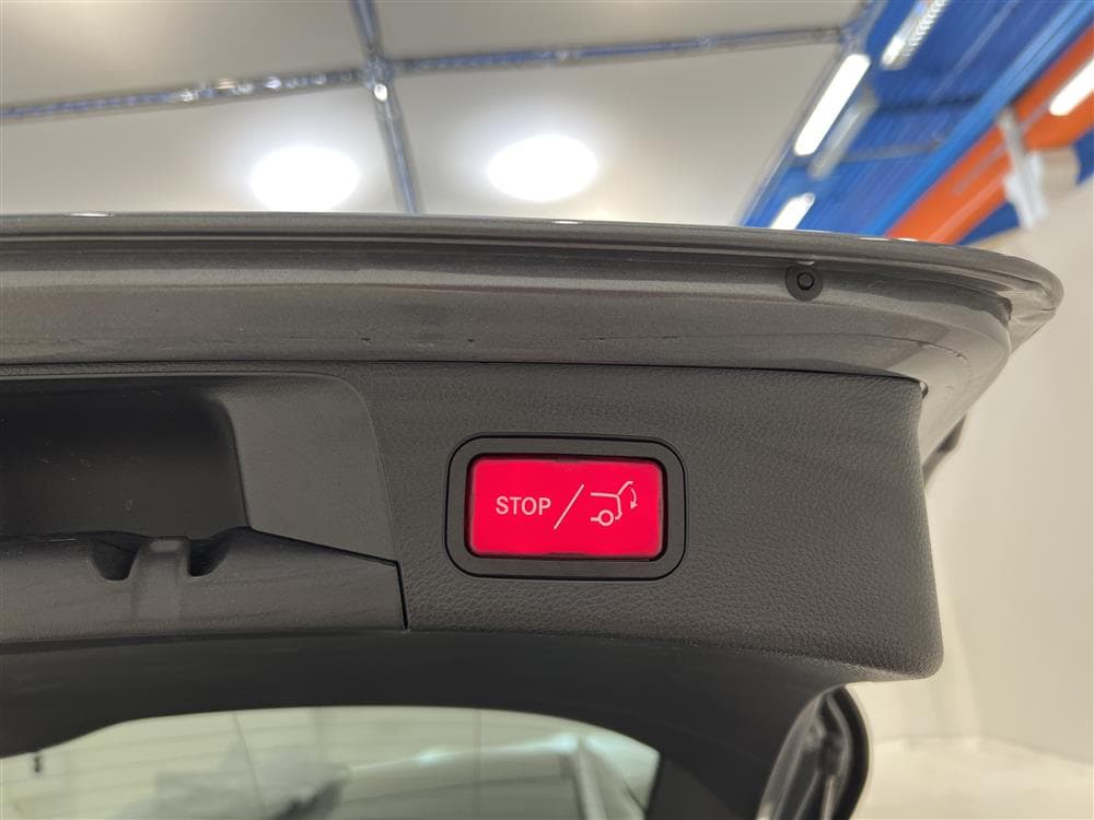Mercedes-Benz C 220d 194hk AMG Pano Kamera Navi Drag