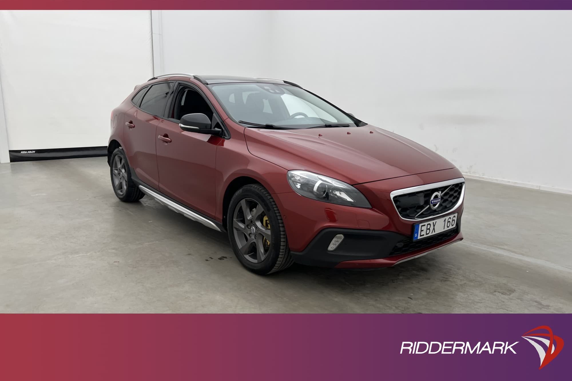 Volvo V40 Cross Country Polestar D3 177hk Momentum Pano Värm