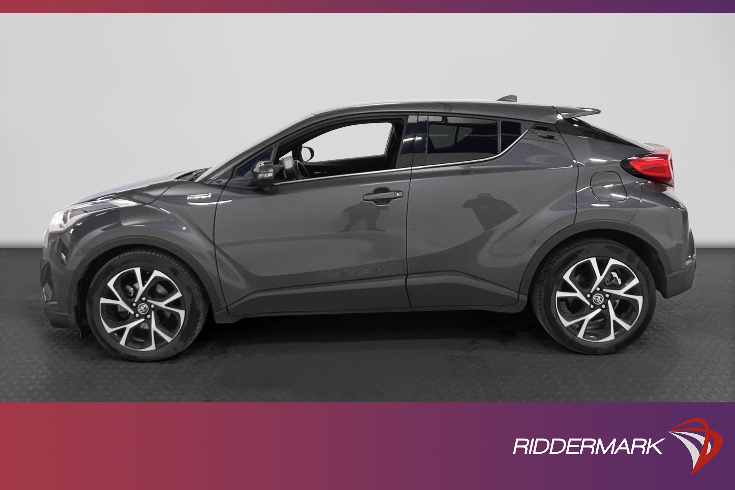 Toyota C-HR Hybrid CVT
