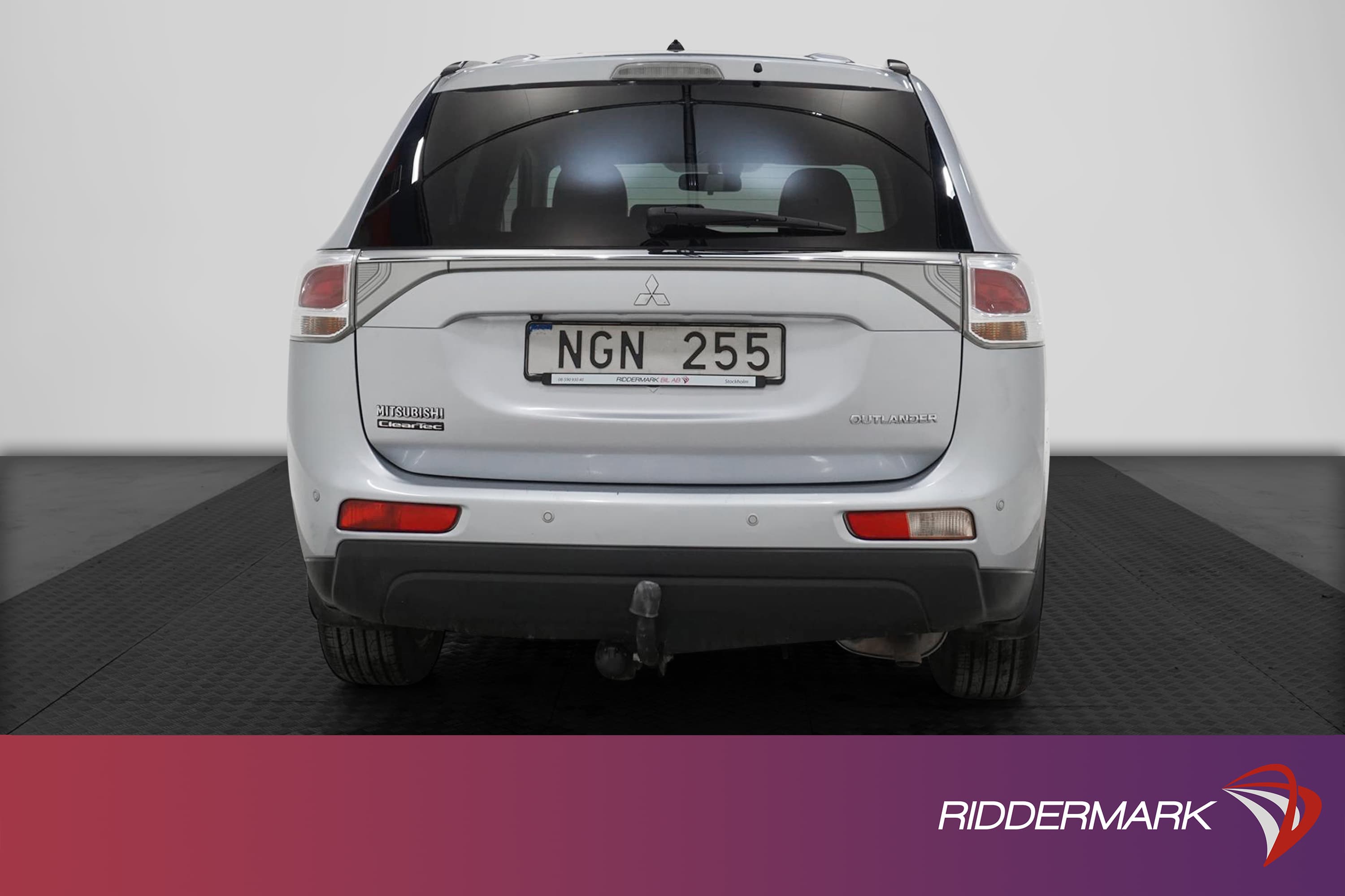 Mitsubishi Outlander 2.2 Di-D AWD M-Värm B-Kamera 0,54l/milexteriör