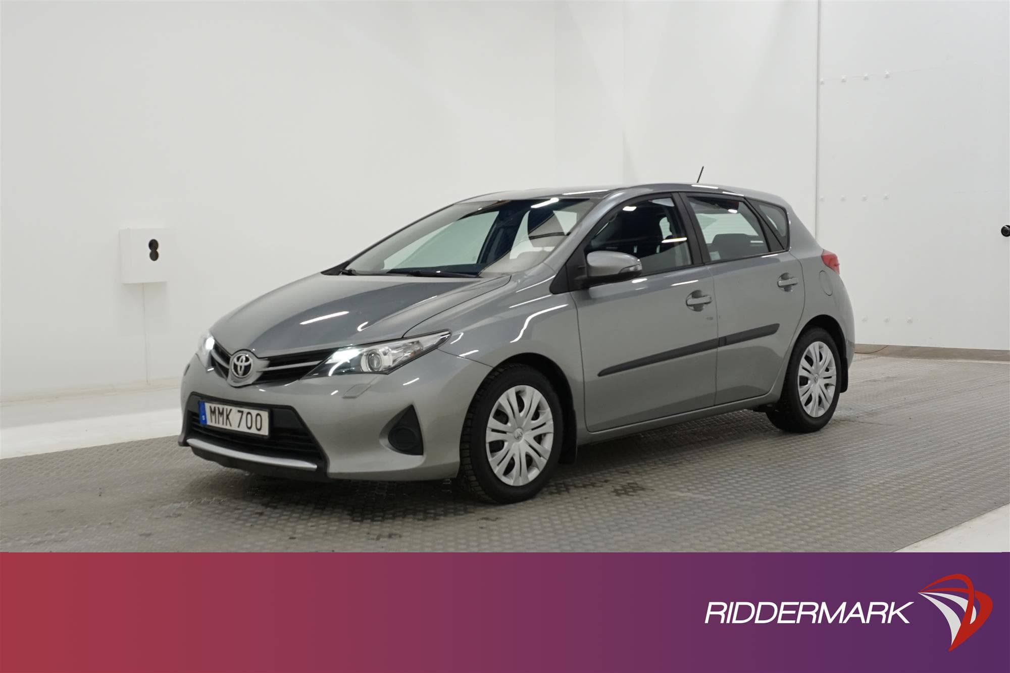 Toyota Auris 1.4 D-4D 90hk Låg Skatt