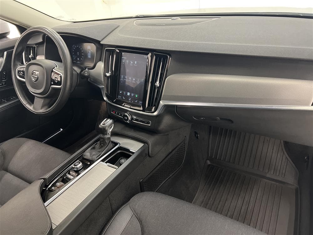 Volvo V90 D4 Cross Country AWD VOC D-värm Pano H/K Bkam Momsinteriör