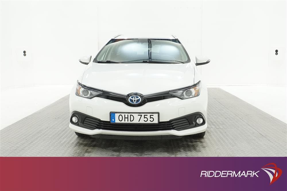 Toyota Auris 1.8 HSD Touring 136hk 1 Brukare