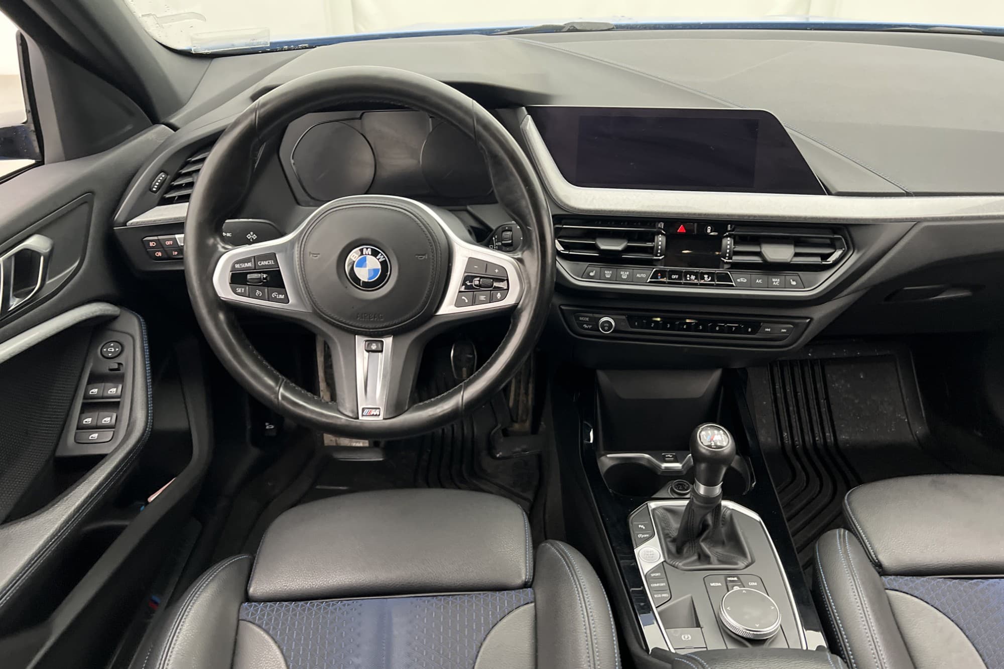 BMW 118 i 140hk M Sport Kamera Dragkrok Rattvärme Halvskinn