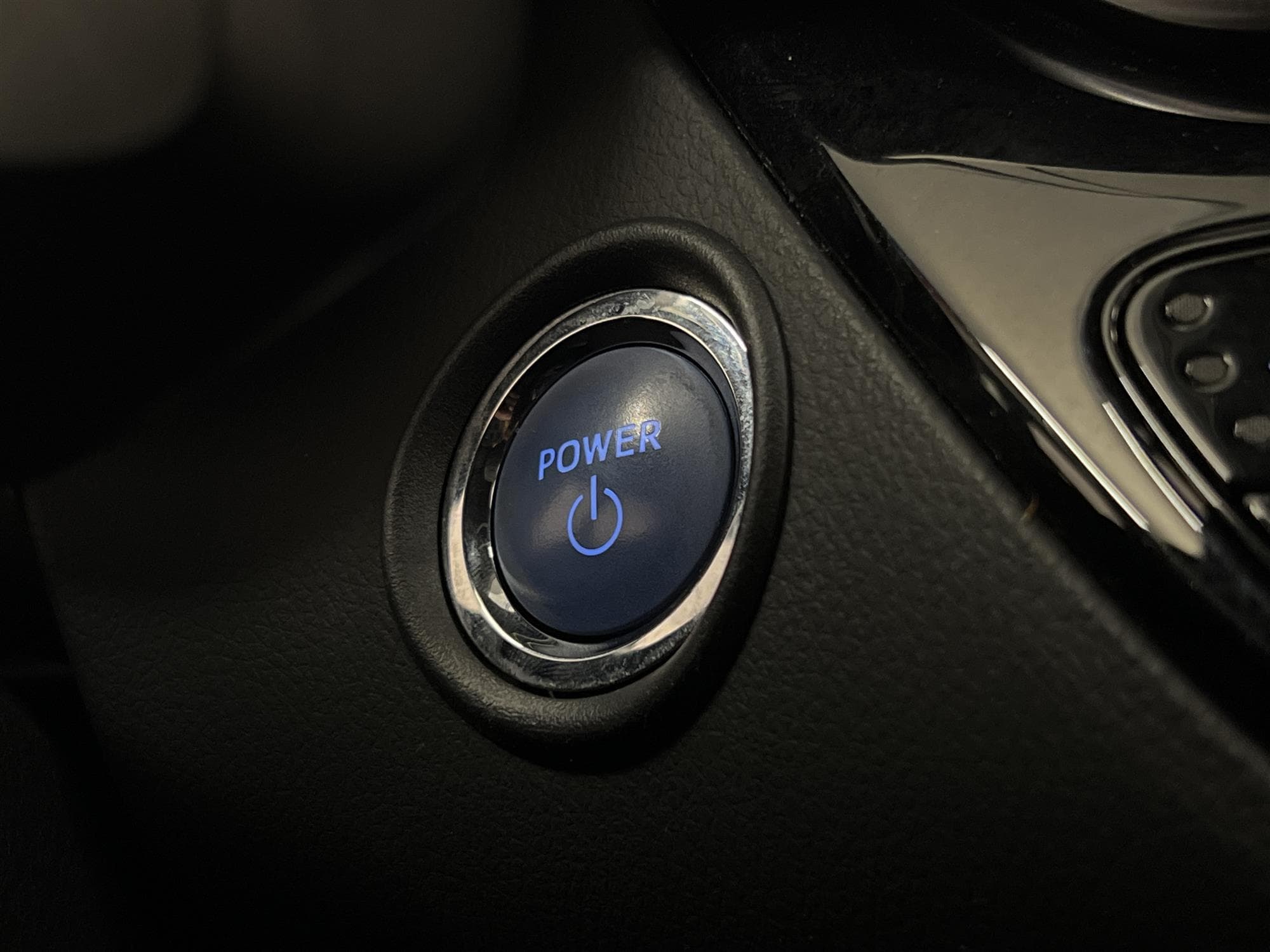 Toyota C-HR Hybrid 122hk B-Kam Lane Assist 0,38L/mil