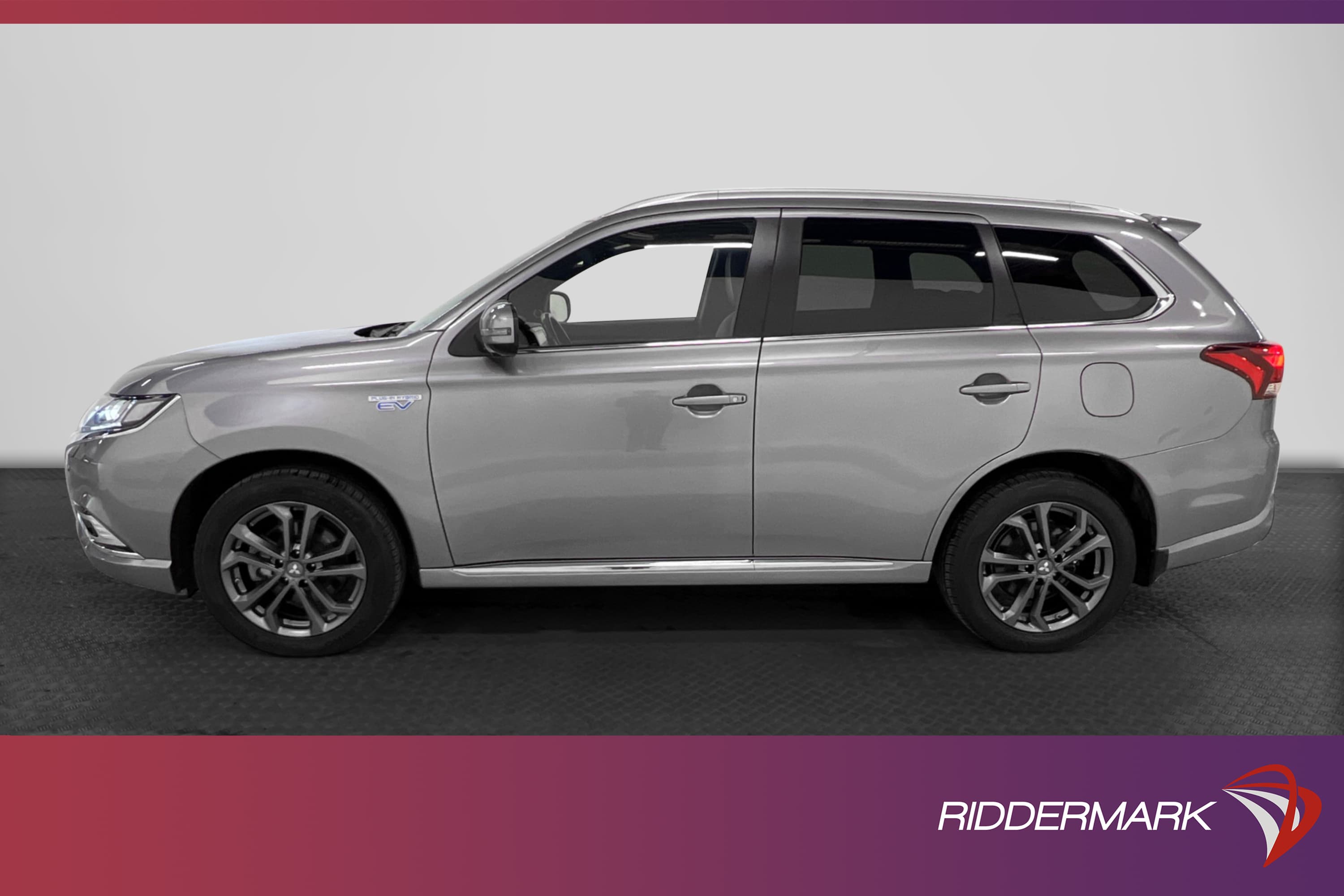 Mitsubishi Outlander P-HEV 2.4 Hybrid 4WD CVT, 230hk, 2020