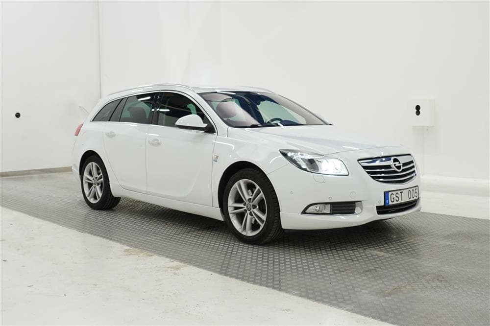 Opel Insignia Sports Tourer 2.0 CDTI 160hk 4x4 OPC Line
