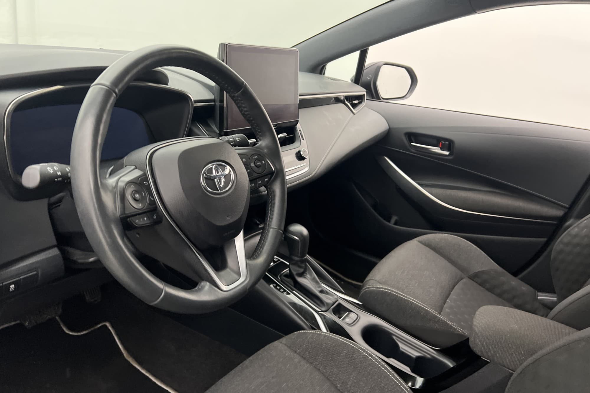 Toyota Corolla TS Hybrid 140hk Kamera Navi Adaptiv-fart