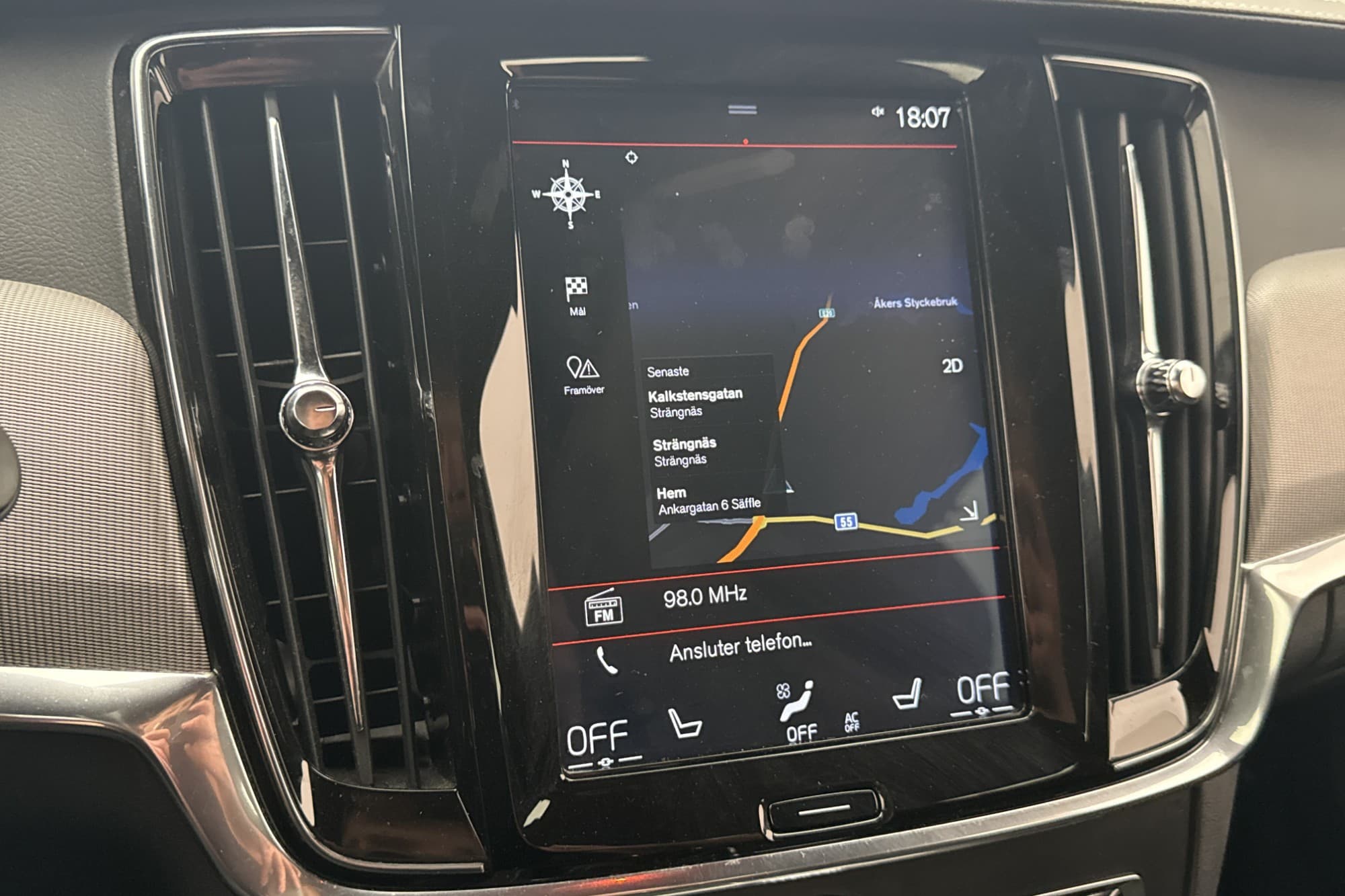 Volvo V90 T4 190hk R-Design VOC Navigation Halvskinn