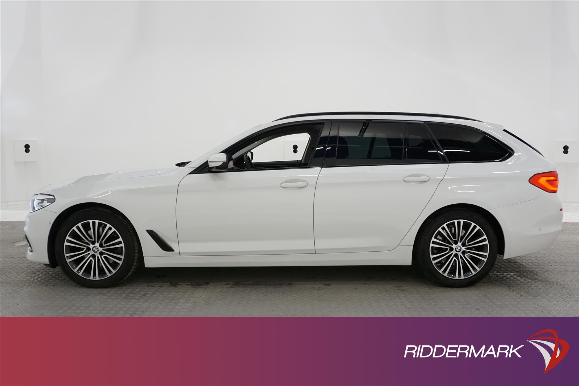 BMW 520i Touring 184hk