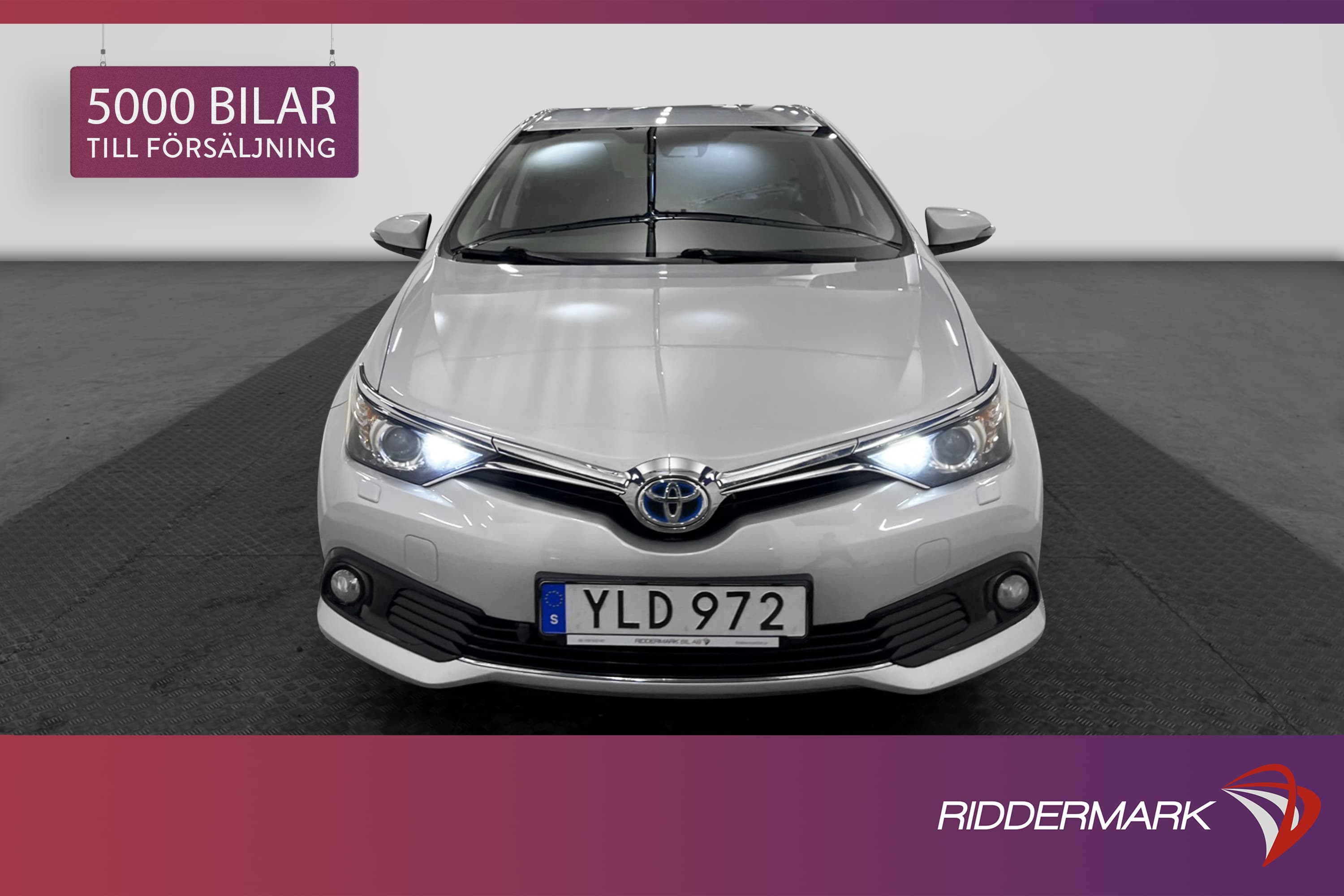 Toyota Auris Hybrid 136hk