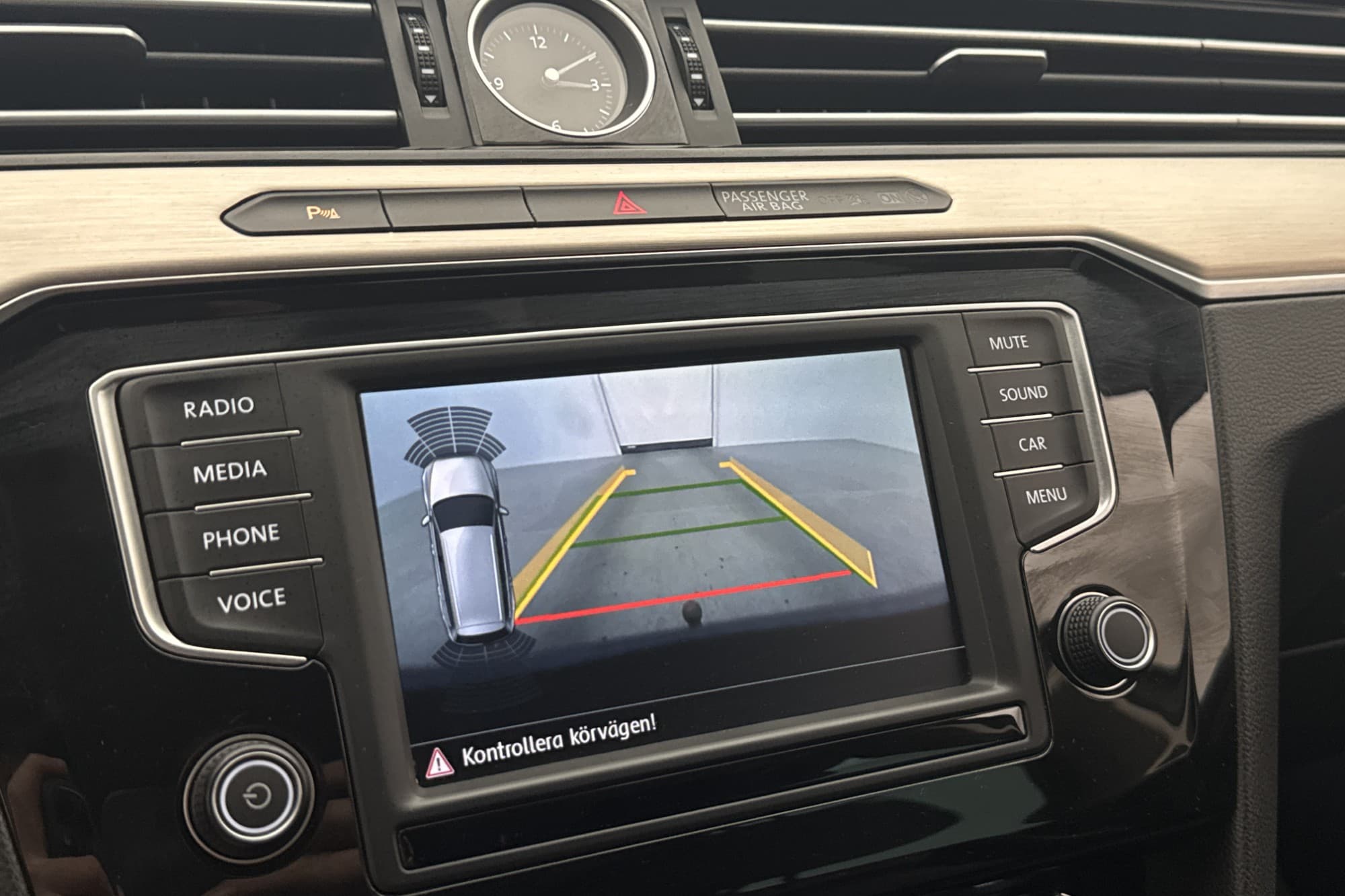 Volkswagen Passat TDI 4M 190hk Executive Drag Kamera Skinn