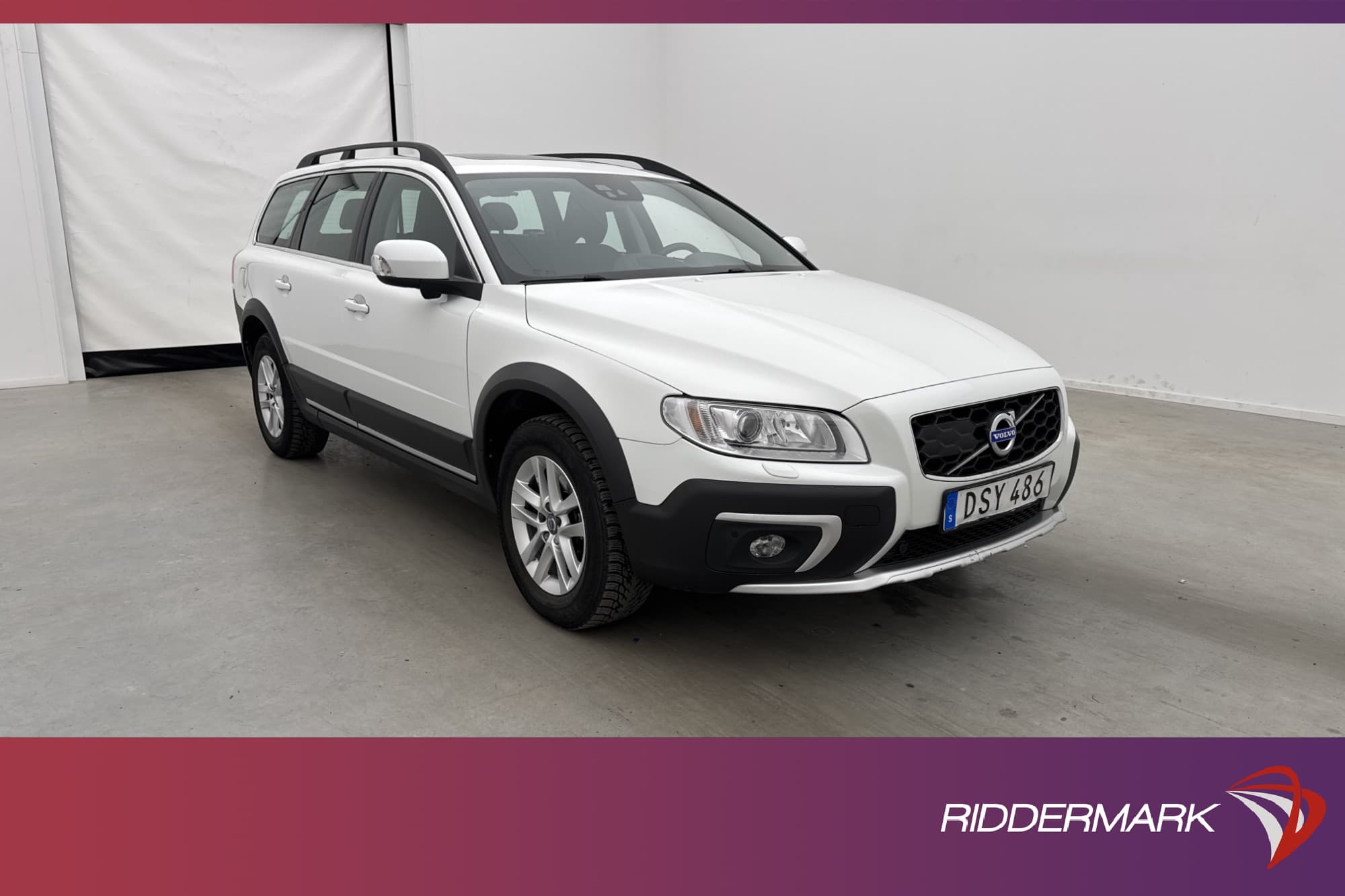 Volvo XC70 D4 Momentum VOC Värm Taklucka Navi Sensorer Drag